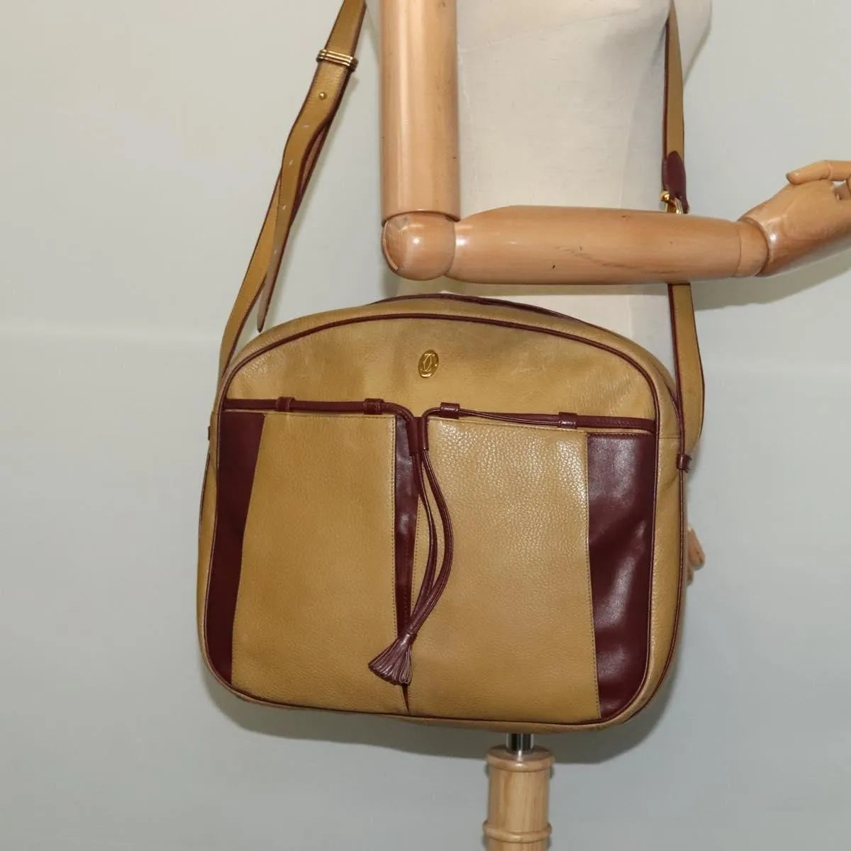 Cartier Tasseled Must De Cartier Leather Yellow Leather Shoulder Bag Bag (Pre-Owned)