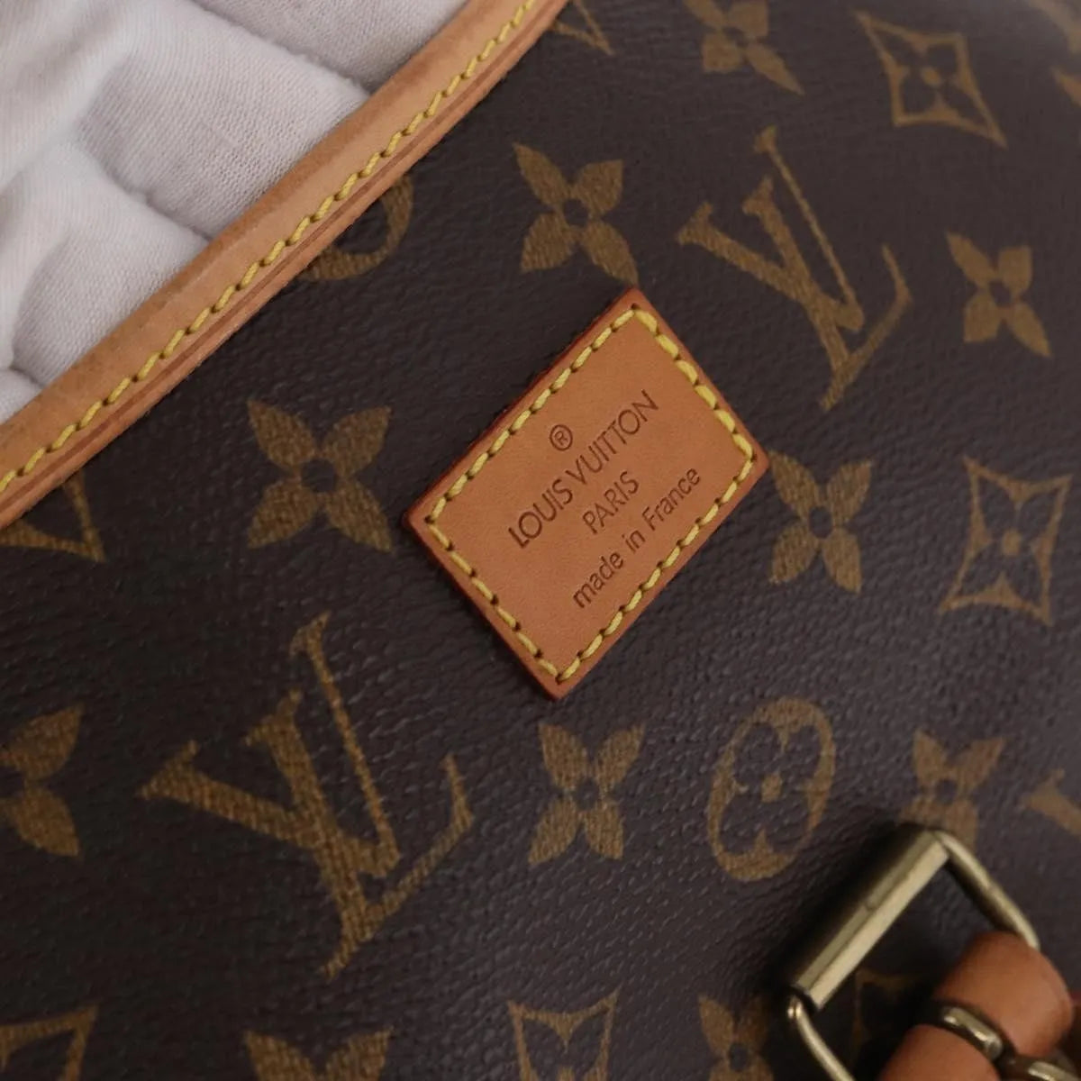 Louis Vuitton Saumur Monogram Brown Canvas Shoulder Bag Bag (Pre-Owned)