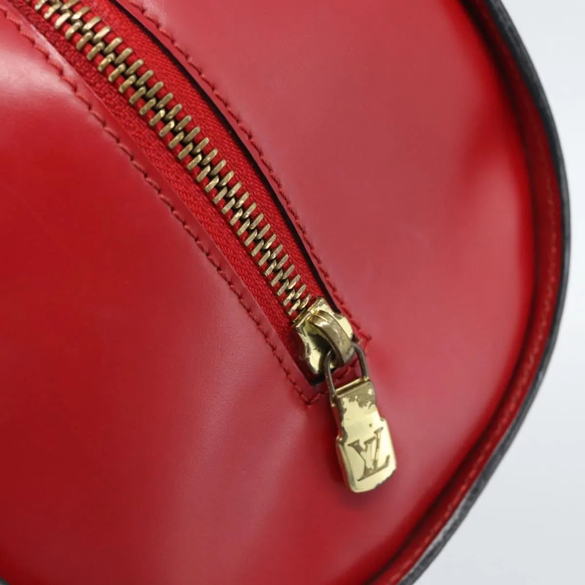 Louis Vuitton Soufflot Epi Leather Red Leather Handbag (Pre-Owned)
