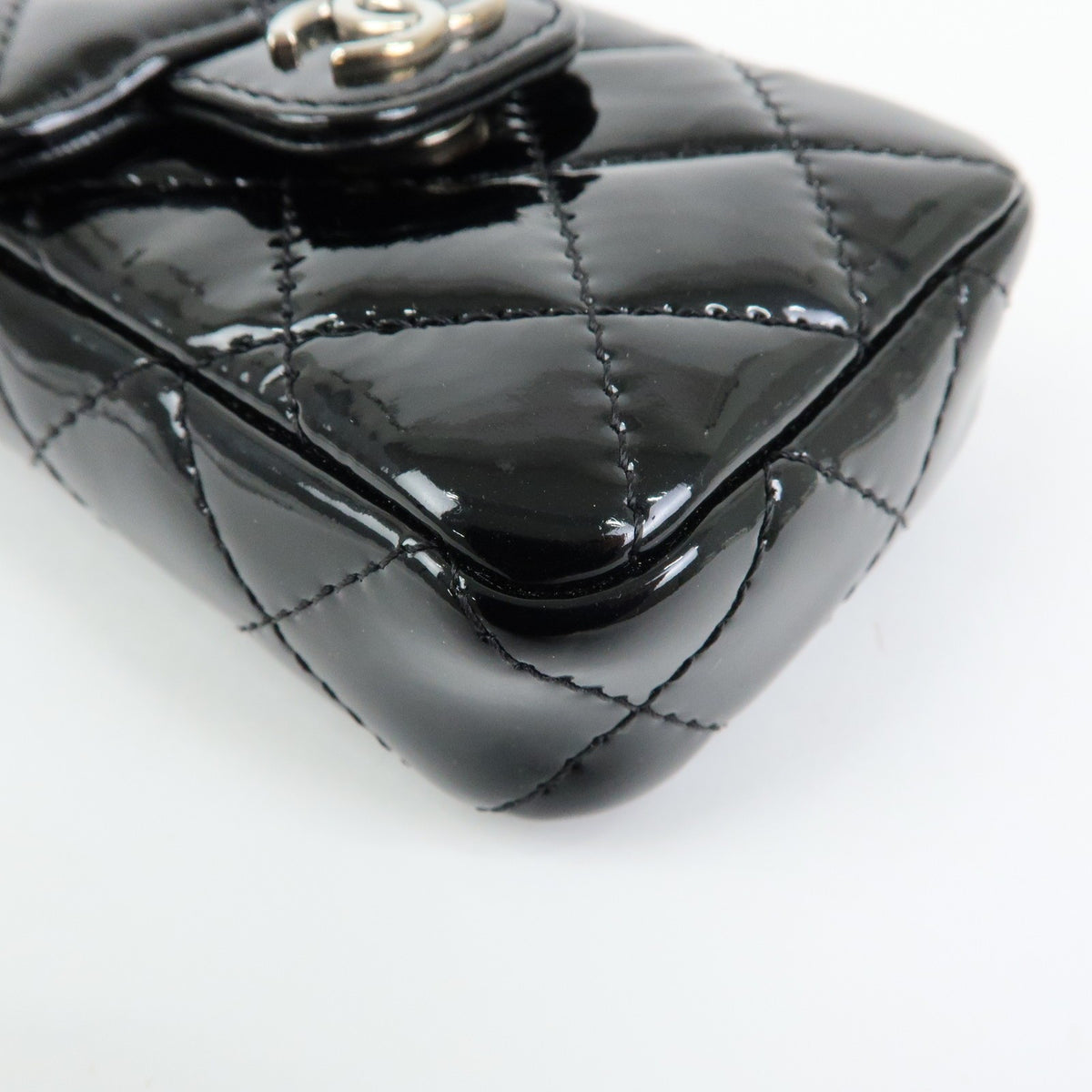 Chanel Cc Chain Phone Holder Quilted Patent Black Patent_Leather Crossbody Bag Bag (Pre-Owned)