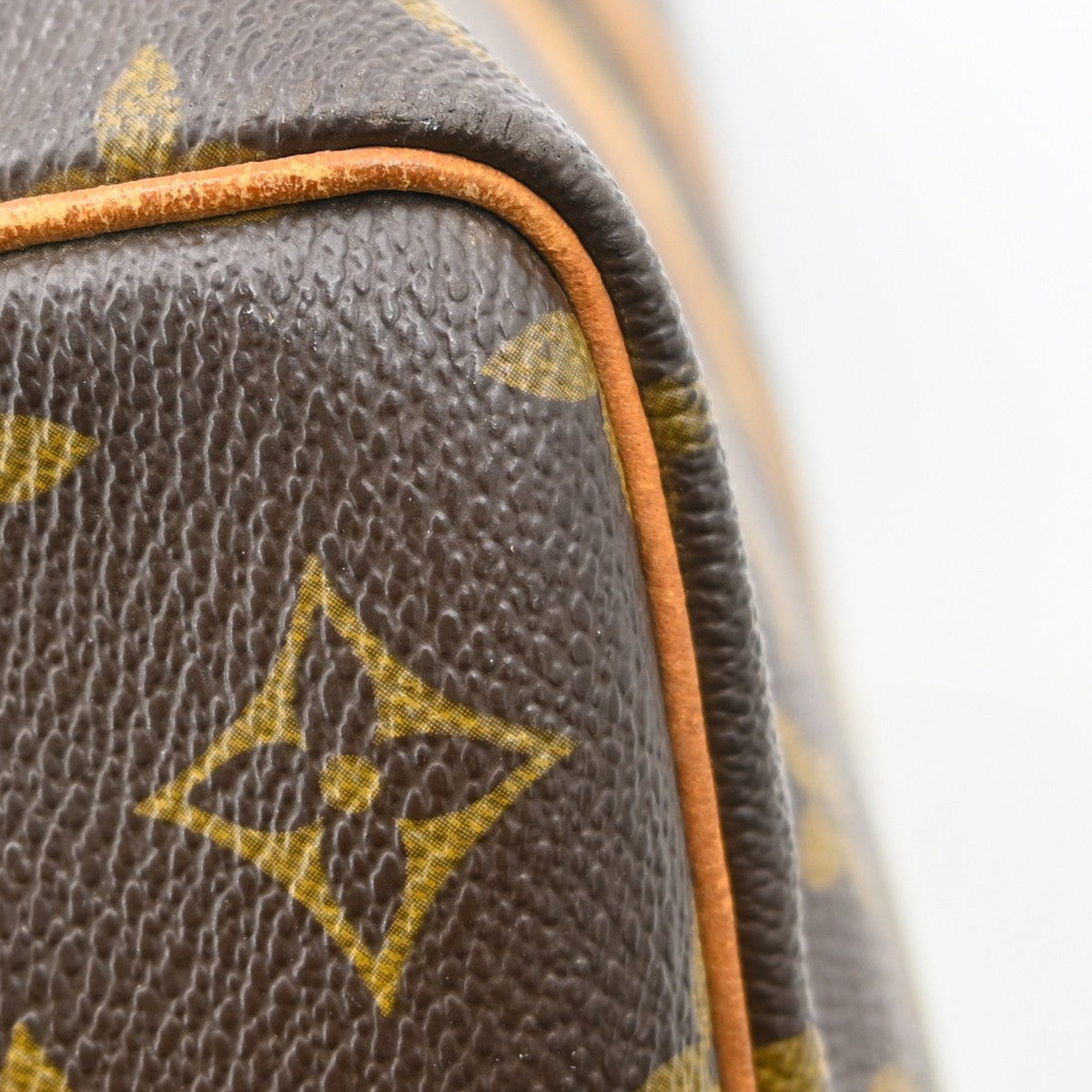 Louis Vuitton Keepall Monogram Canvas Brown Canvas Travel Bag Bag (Pre-Owned)