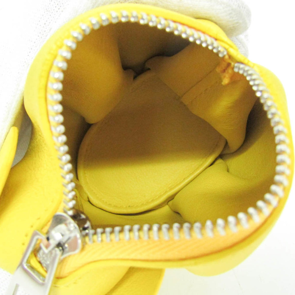 Loewe Elephant Coin Purse Leather Yellow Leather Clutche & Pouche Bag (Pre-Owned)