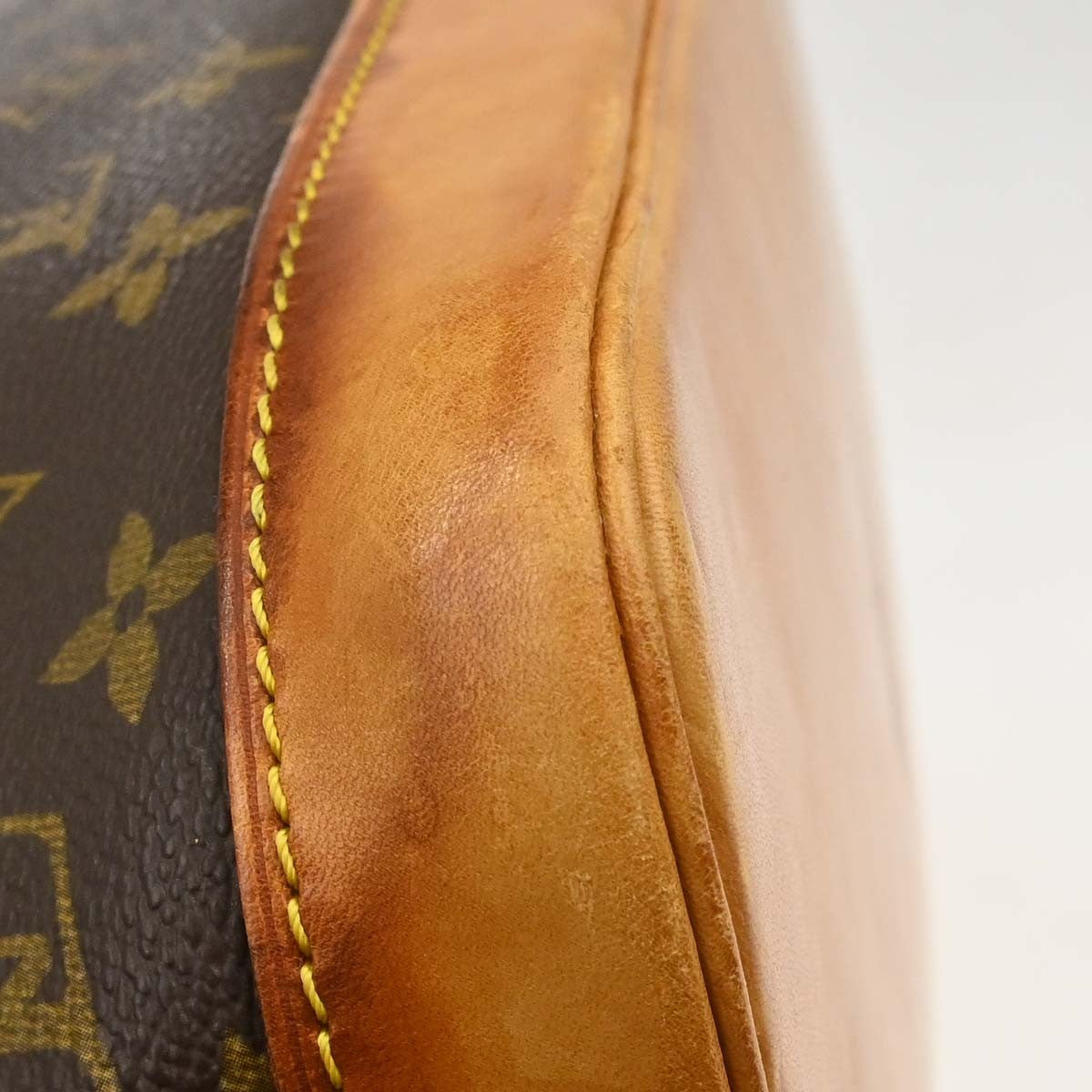 Louis Vuitton Alma Monogram Canvas Brown Canvas Handbag (Pre-Owned)