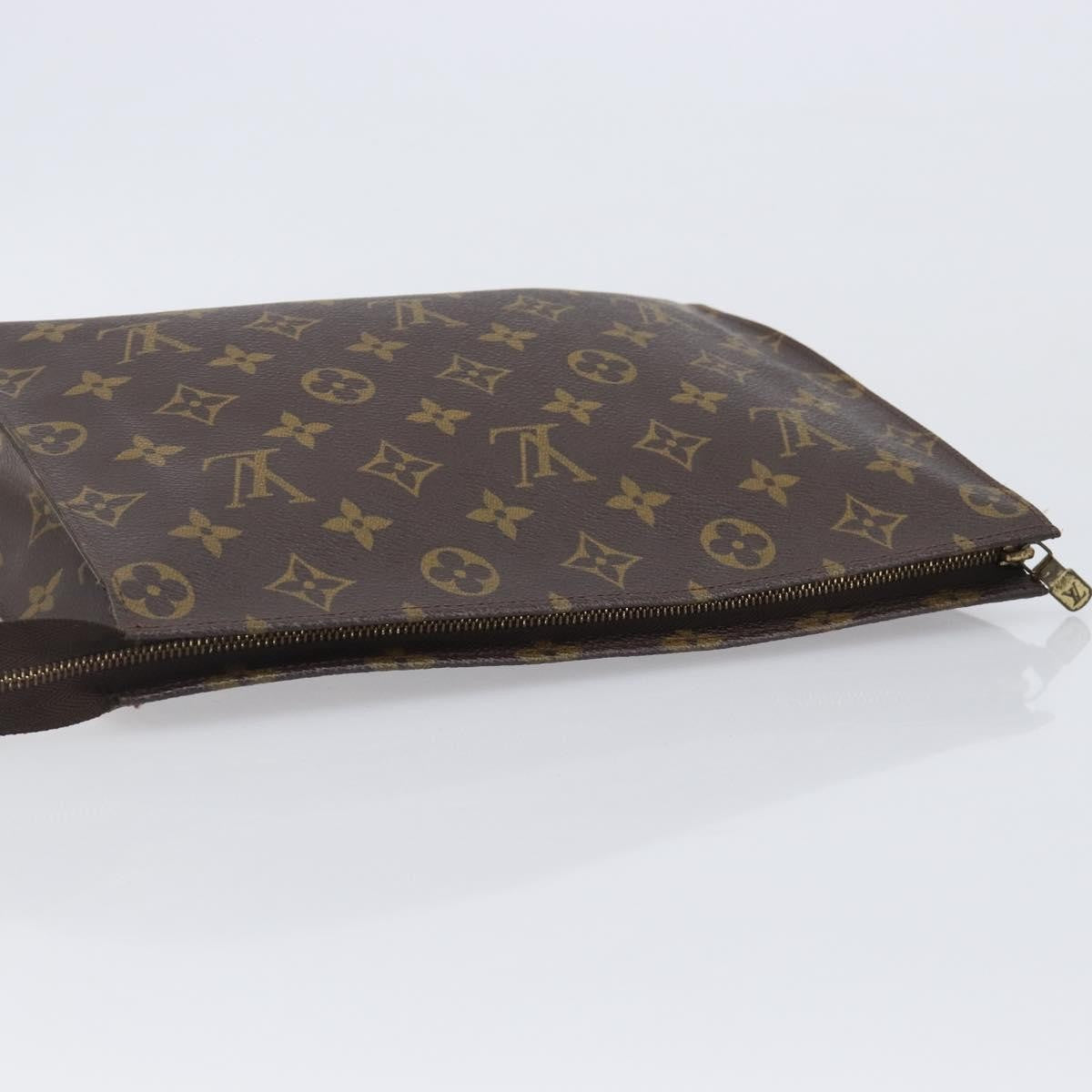 Louis Vuitton Toiletry Pouch Monogram Canvas Brown Canvas Clutche & Pouche Bag (Pre-Owned)
