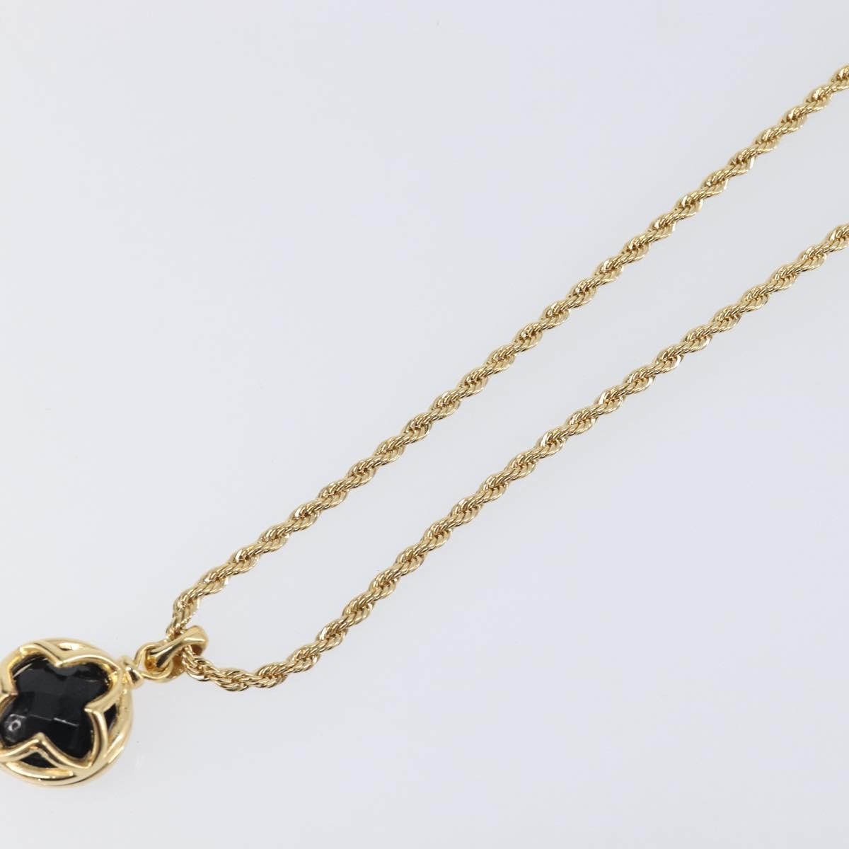 Givenchy Vintage Metal Gold Metal Necklace Jewelry (Pre-Owned)