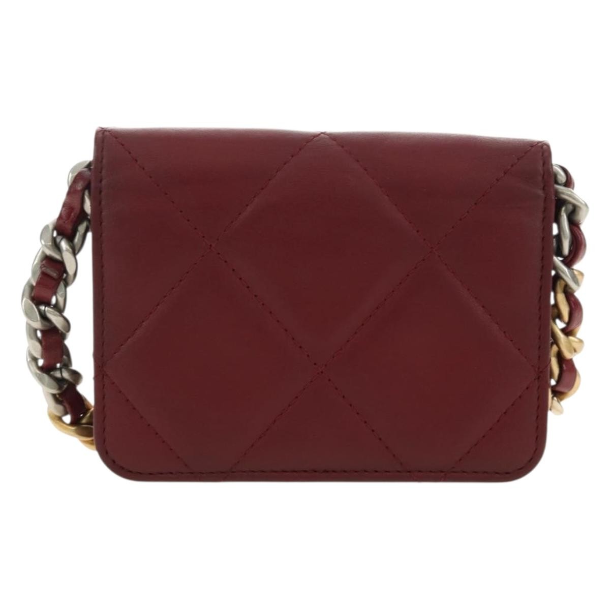 Chanel 19 Wallet On Chain Quilted Lambskin Burgundy Leather Shoulder Bag Bag (Pre-Owned)