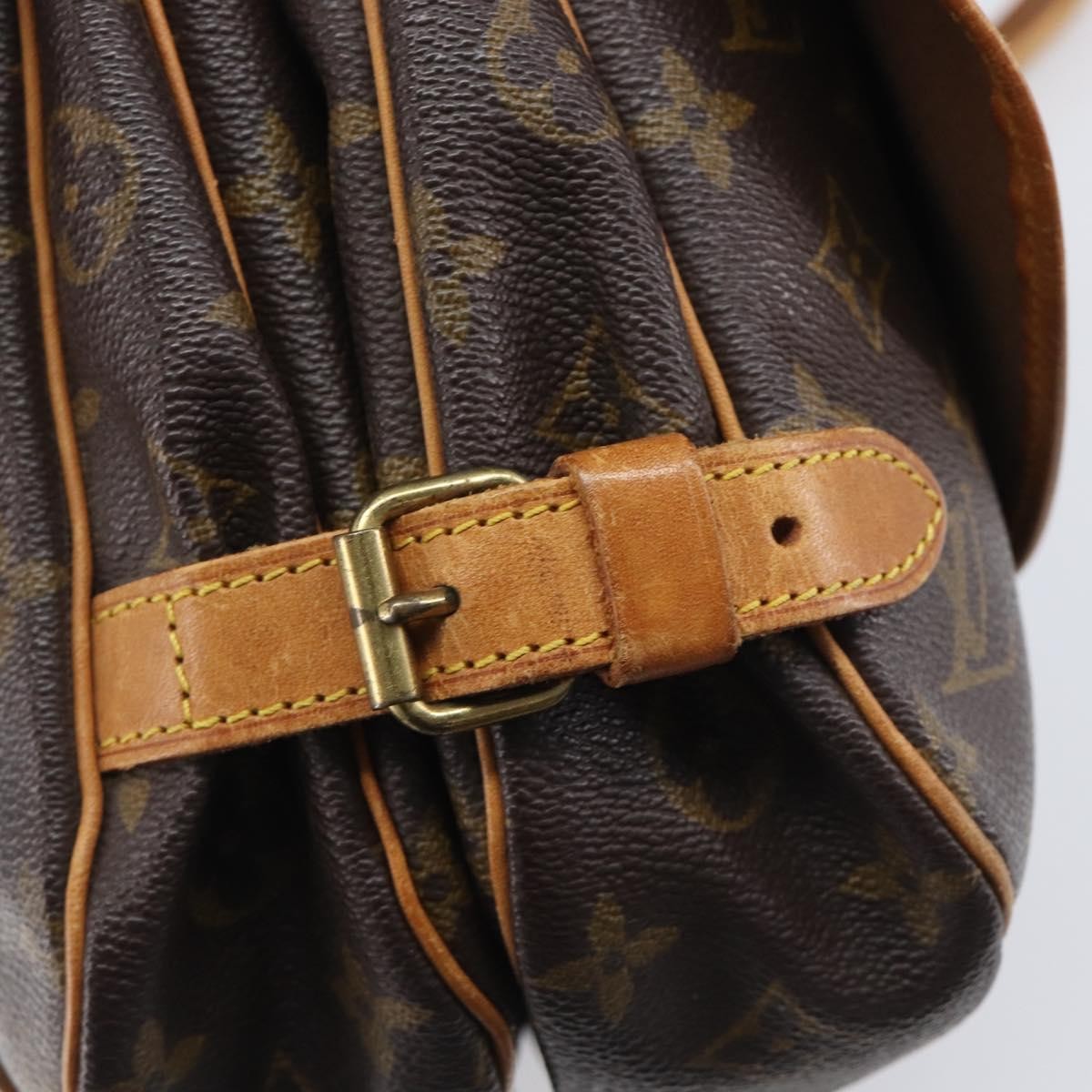 Louis Vuitton Saumur Monogram Canvas Brown Canvas Shoulder Bag Bag (Pre-Owned)