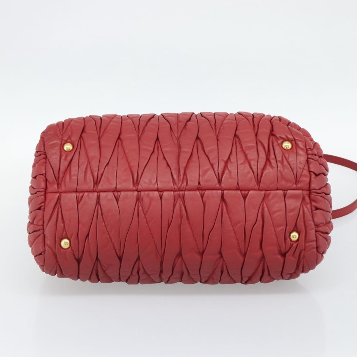 Miu Miu Matelassé Nappa Leather Top Handle Bag Leather Red Leather Shoulder Bag Bag (Pre-Owned)