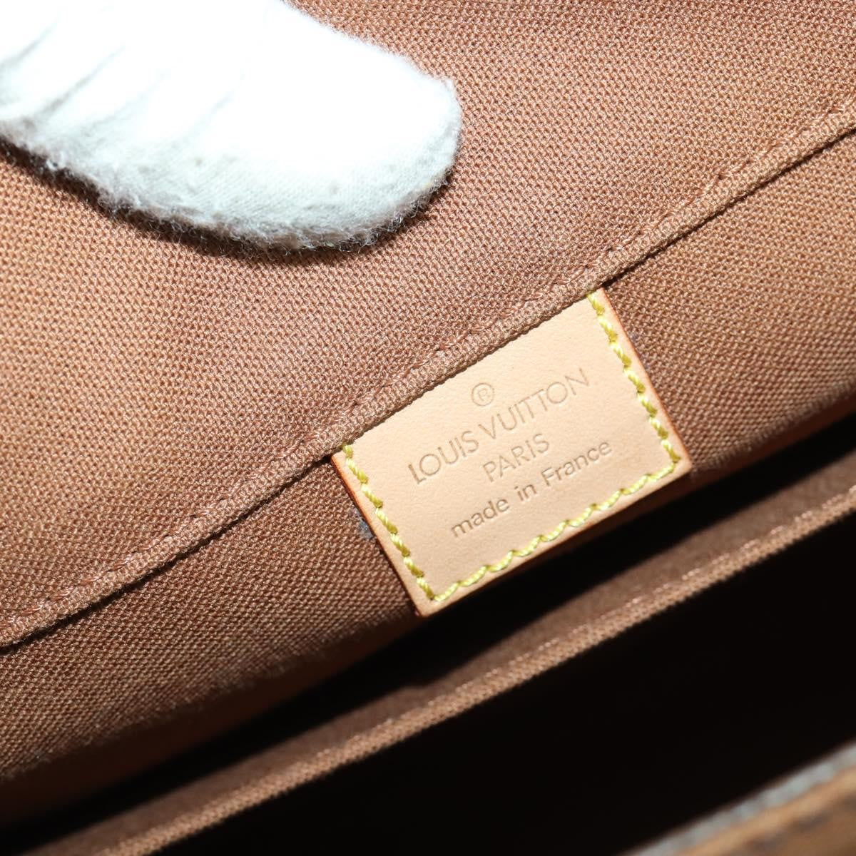 Louis Vuitton Abbesses Messenger Monogram Canvas Brown Canvas Shoulder Bag Bag (Pre-Owned)