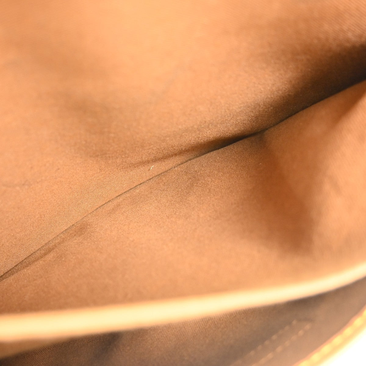 Louis Vuitton Saumur Monogram Canvas Brown Canvas Shoulder Bag Bag (Pre-Owned)