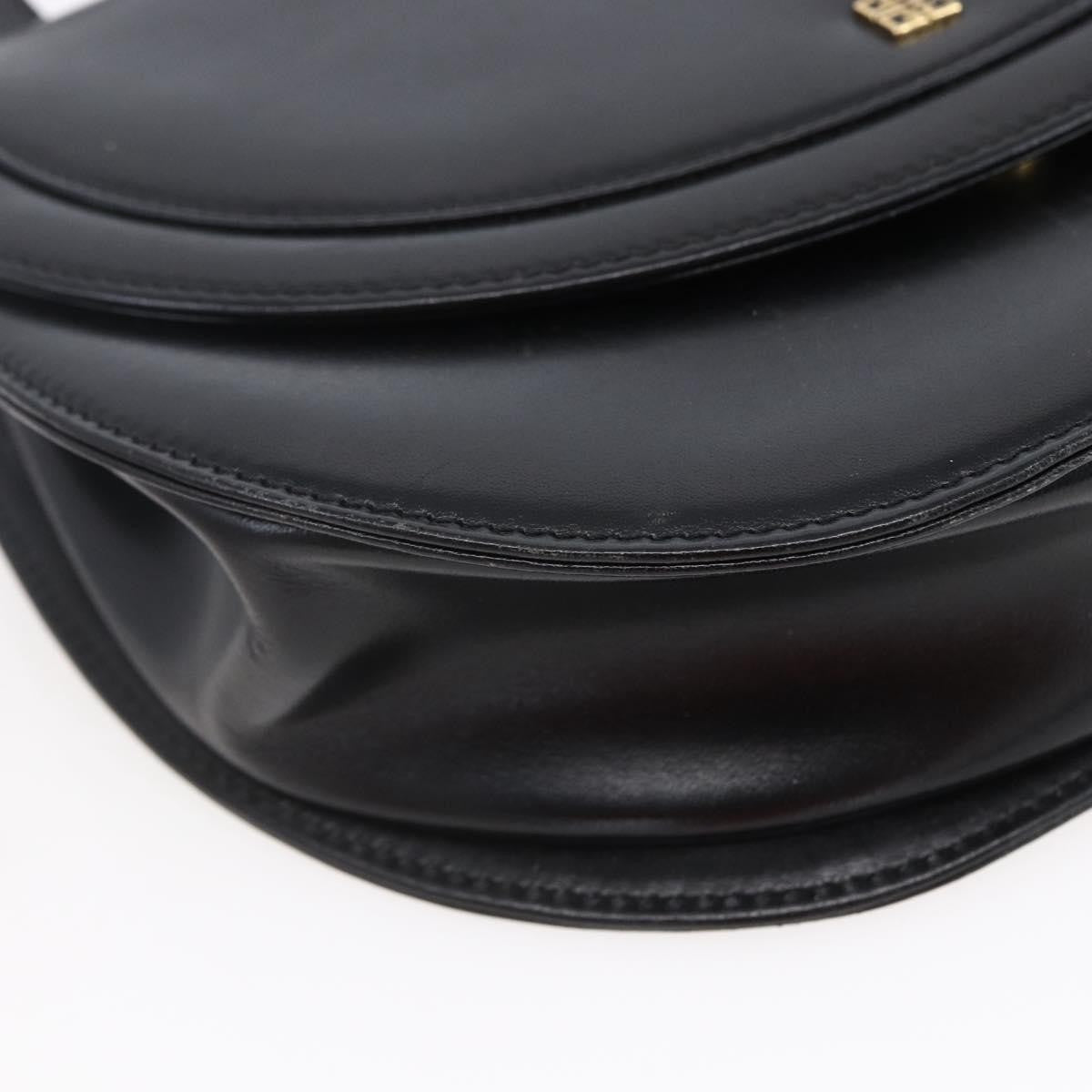 Givenchy Vintage 4G Leather Black Leather Handbag (Pre-Owned)