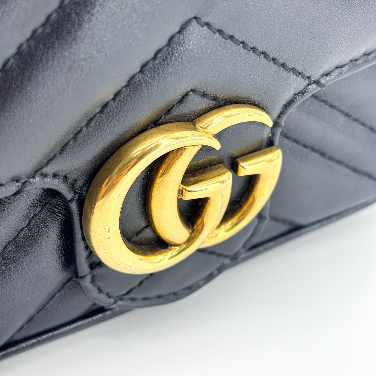 Gucci Gg Marmont Flap Matelasse Leather Black Calfskin Handbag (Pre-Owned)