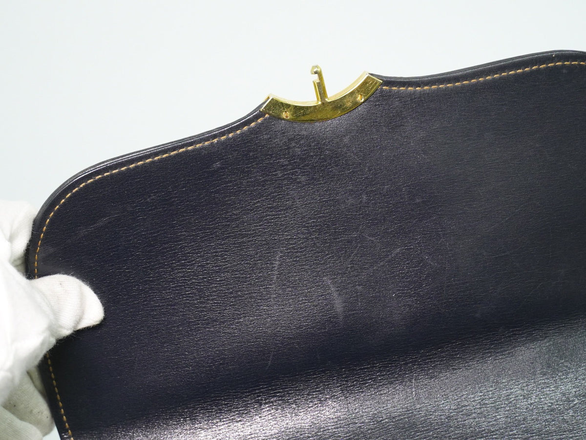 Gucci Vintage Leather Navy Leather Shoulder Bag Bag (Pre-Owned)