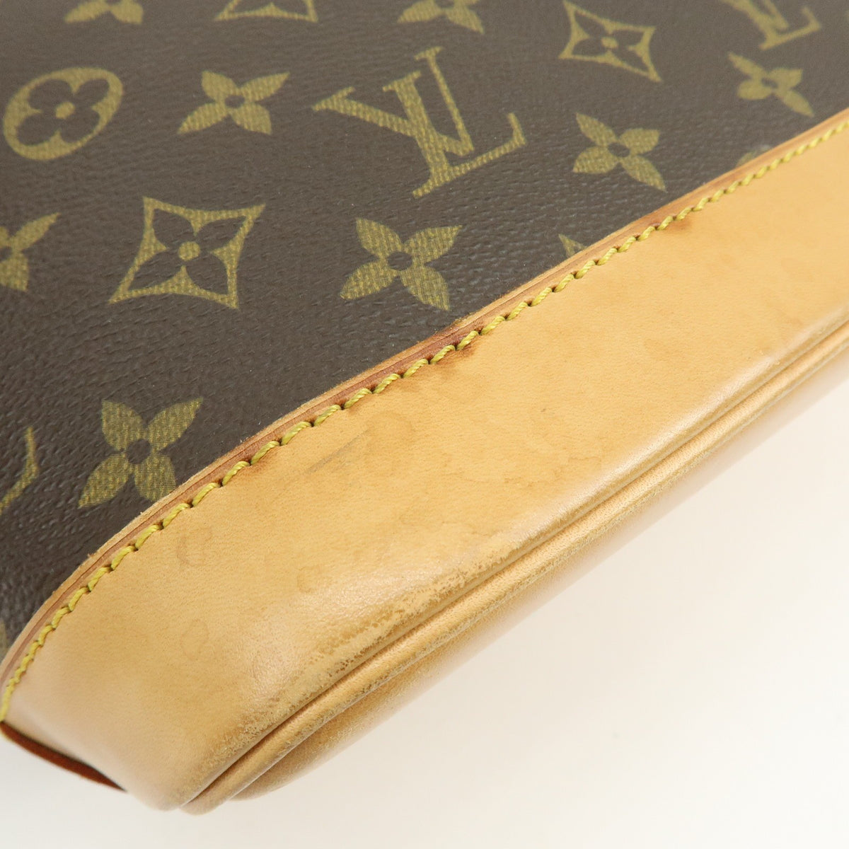 Louis Vuitton Alma Monogram Canvas Brown Canvas Handbag (Pre-Owned)