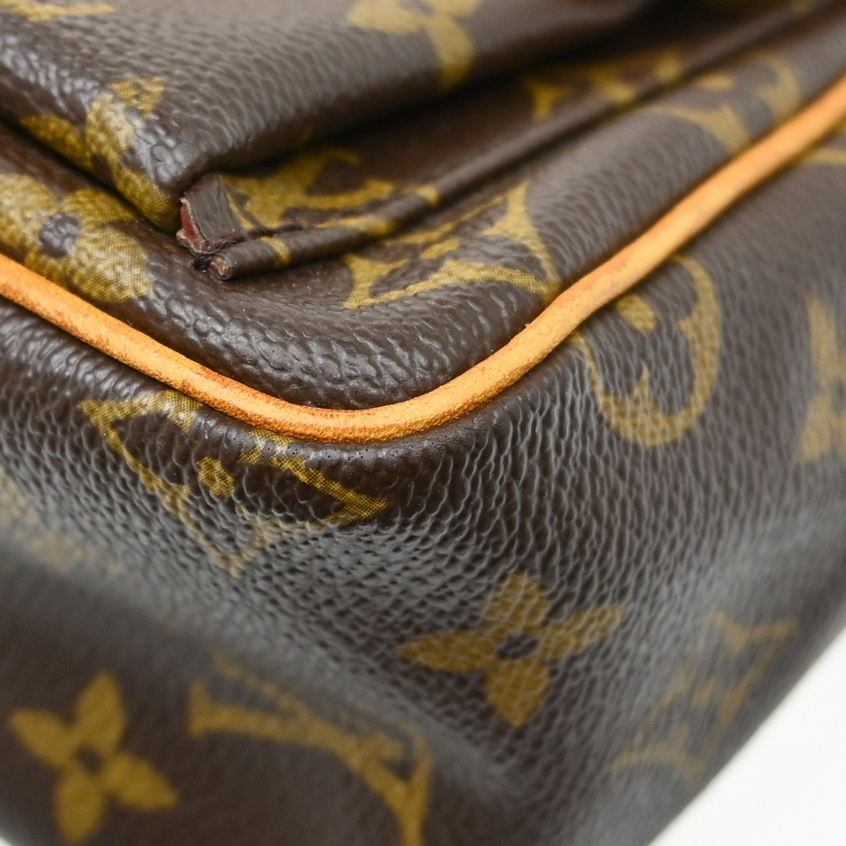 Louis Vuitton Viva Cite Monogram Canvas Brown Canvas Handbag (Pre-Owned)