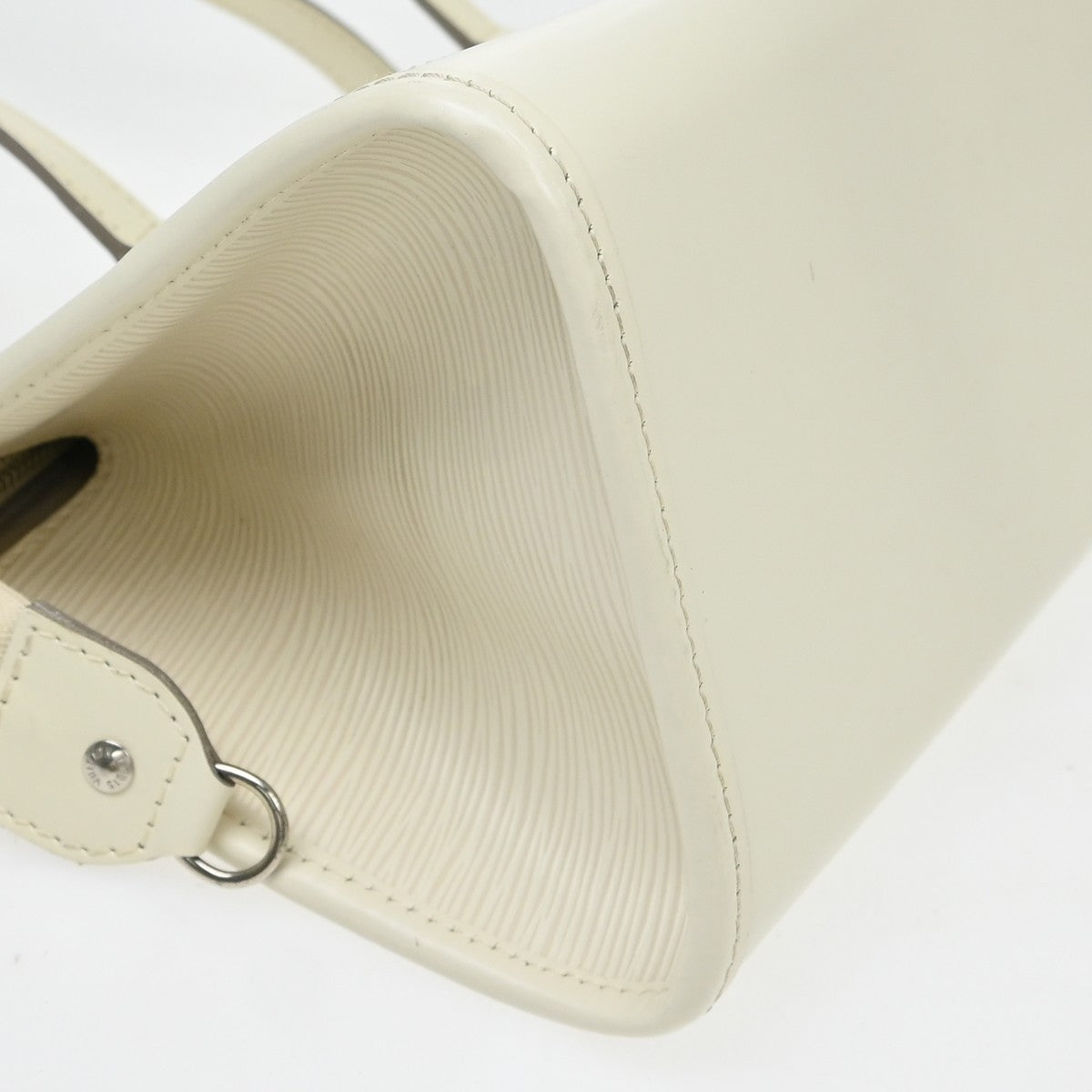 Louis Vuitton Madeleine Epi Leather White Leather Shoulder Bag Bag (Pre-Owned)