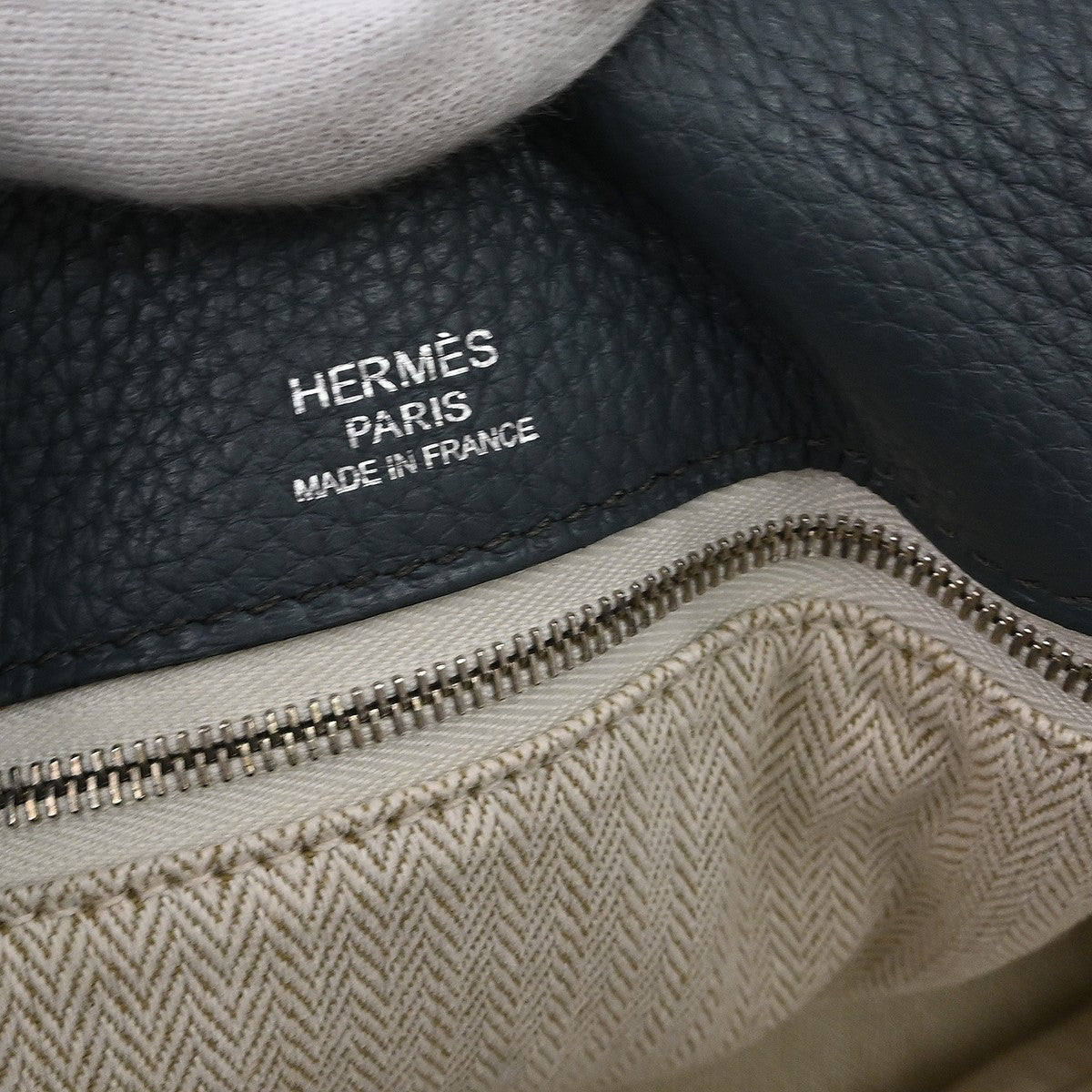 Hermes Alfred Messenger Clemence Gray Leather Handbag (Pre-Owned)