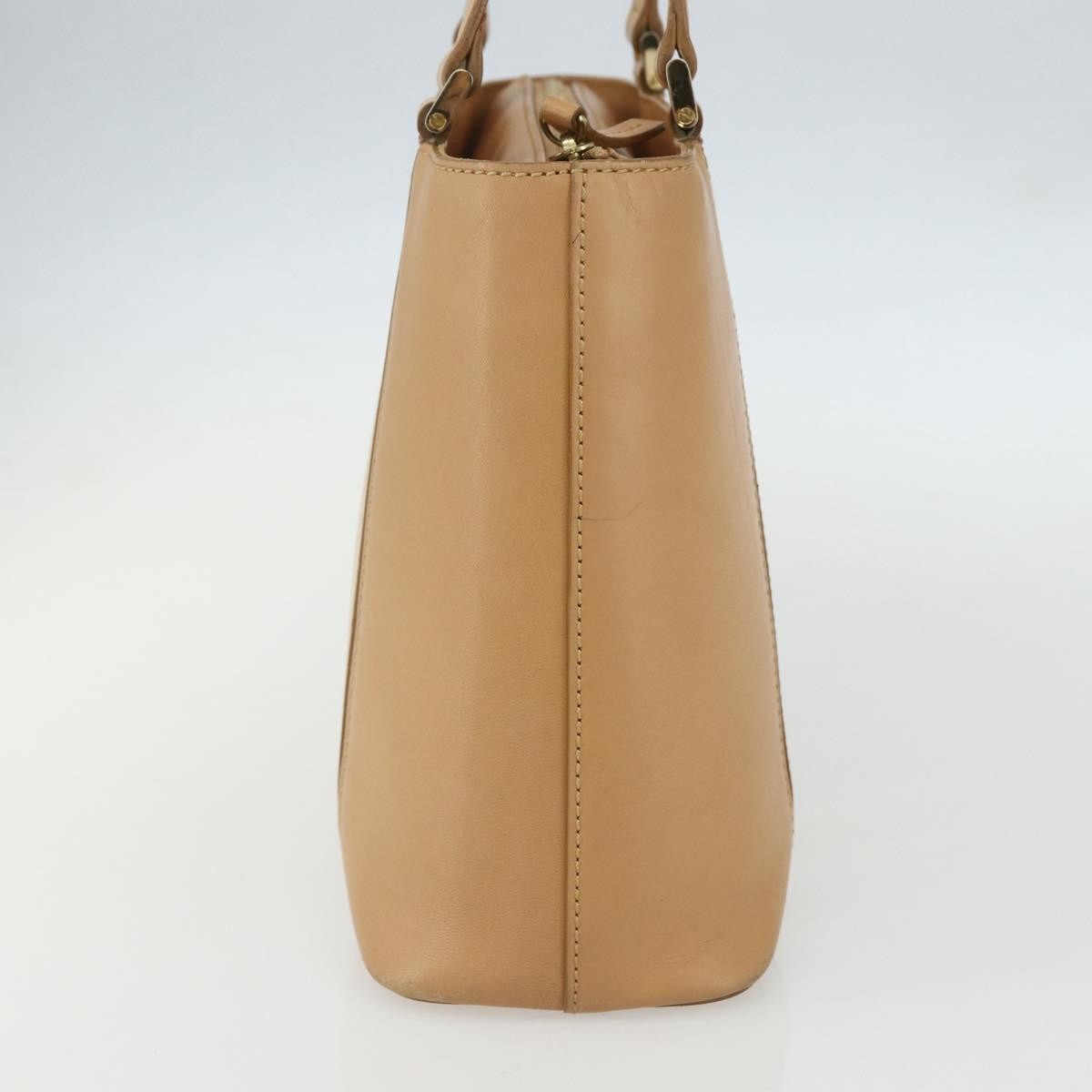 Burberry Vintage Leather Beige Leather Handbag (Pre-Owned)