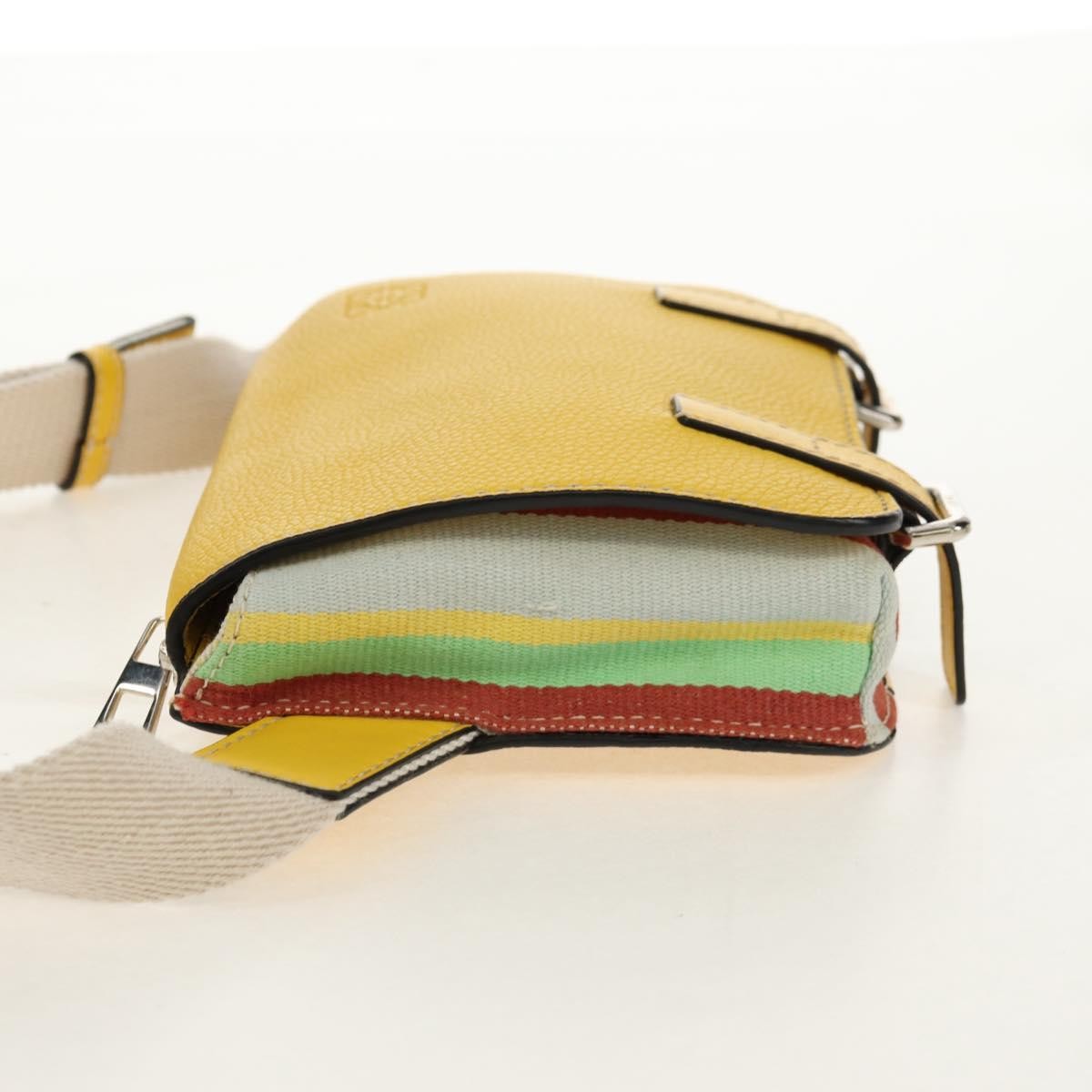 Loewe Military Messenger Leather Yellow Leather Clutche & Pouche Bag (Pre-Owned)
