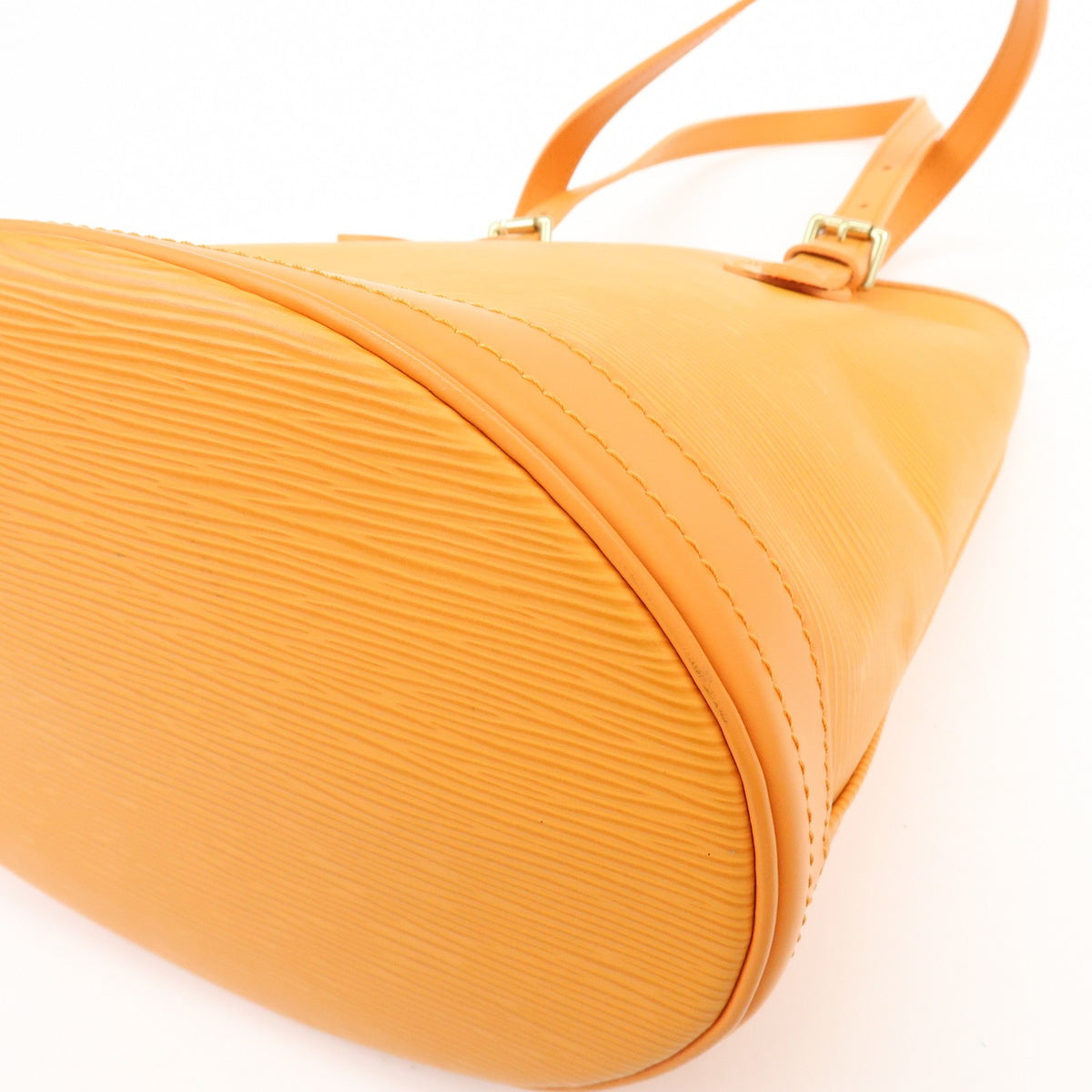 Louis Vuitton Petit Bucket Epi Leather Orange Leather Handbag (Pre-Owned)