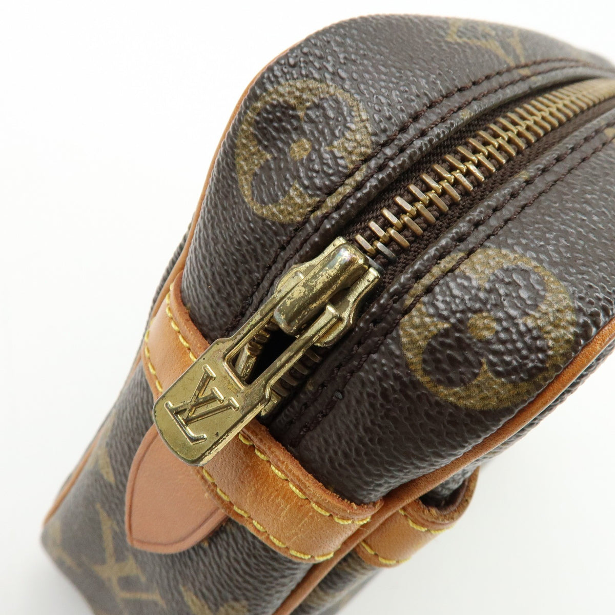 Louis Vuitton Compiegne Cosmetic Monogram Canvas Brown Canvas Toiletry Case Accessory (Pre-Owned)