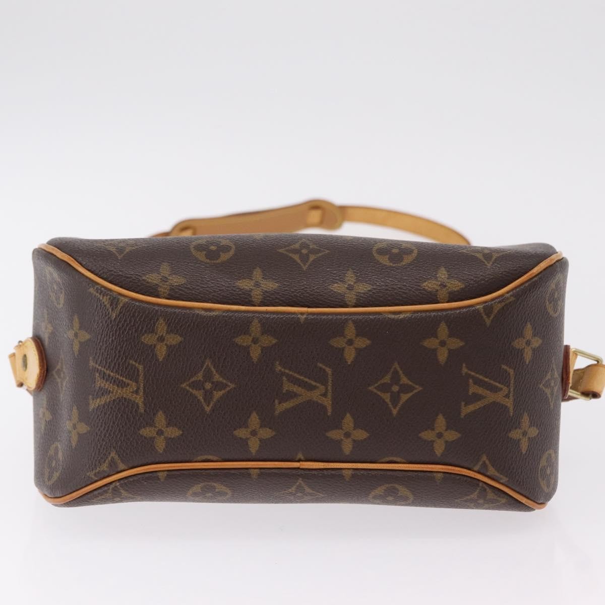 Louis Vuitton Blois Monogram Canvas Brown Canvas Handbag (Pre-Owned)
