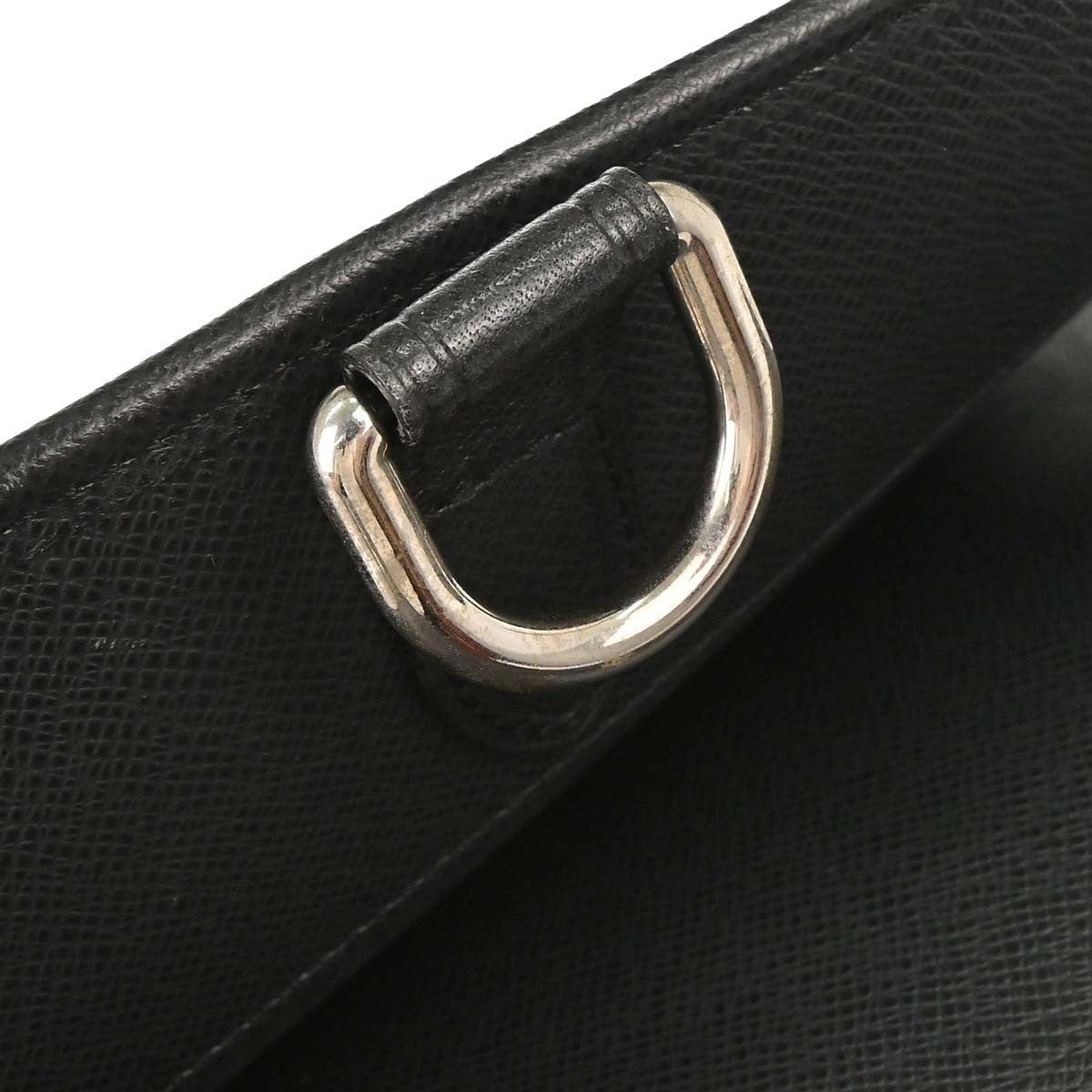 Louis Vuitton Andrei Messenger Taiga Leather Black Leather Shoulder Bag Bag (Pre-Owned)