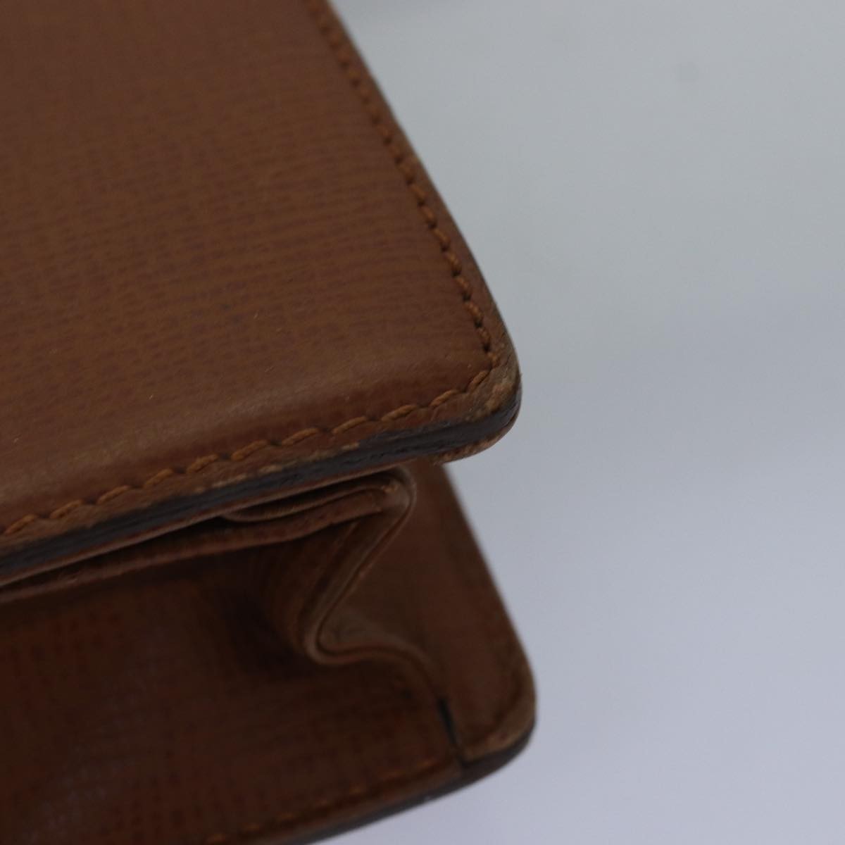 Burberry Vintage Leather Brown Leather Clutche & Pouche Bag (Pre-Owned)