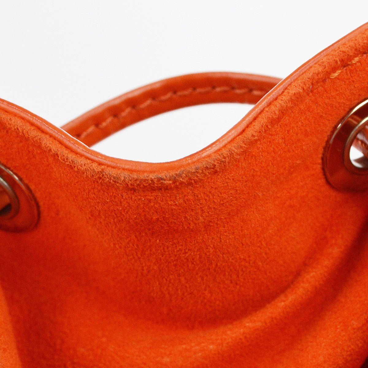 Louis Vuitton Petit Noe Epi Leather Orange Leather Handbag (Pre-Owned)