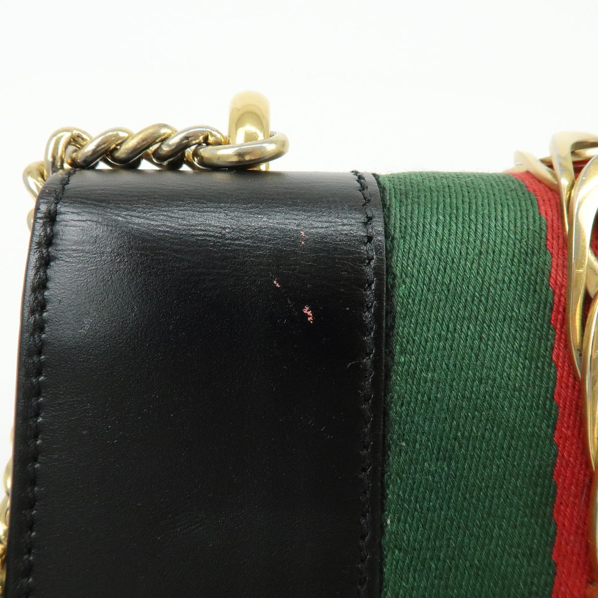 Gucci Sylvie Chain Leather Black Leather Shoulder Bag Bag (Pre-Owned)