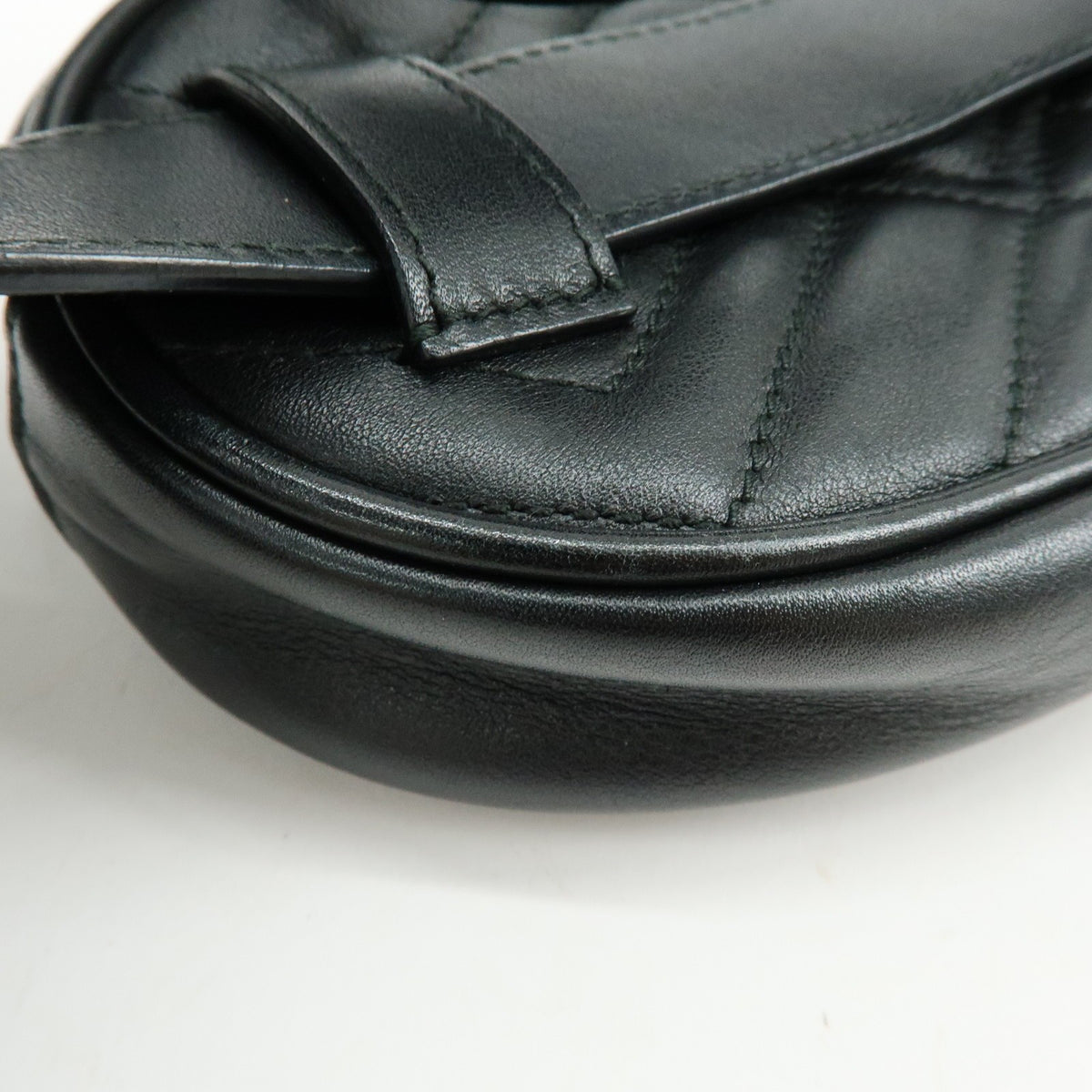 Gucci Gg Marmont Belt Matelasse Leather Black Leather Handbag (Pre-Owned)