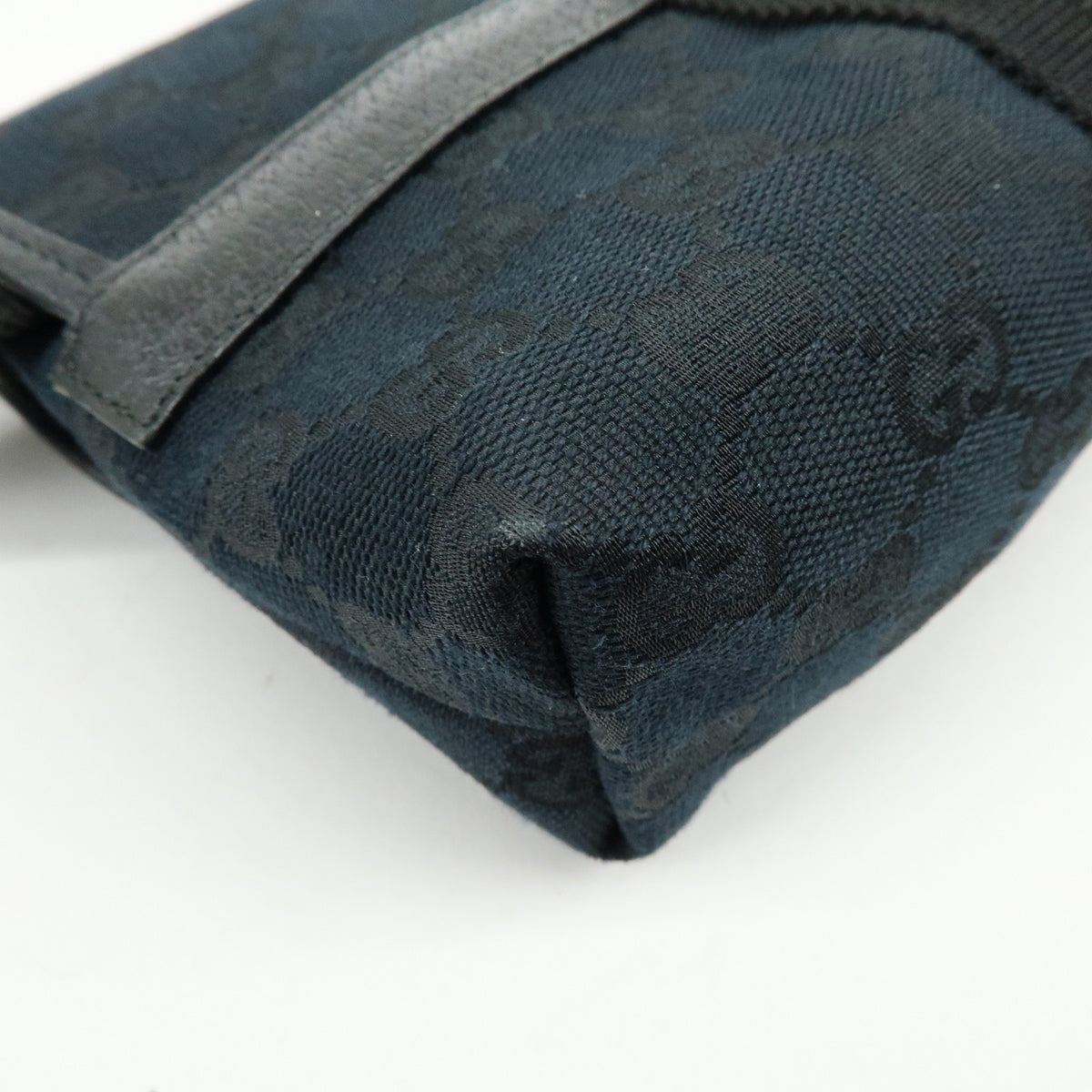 Gucci Buckle Belt Gg Canvas Black Canvas Handbag (Pre-Owned)