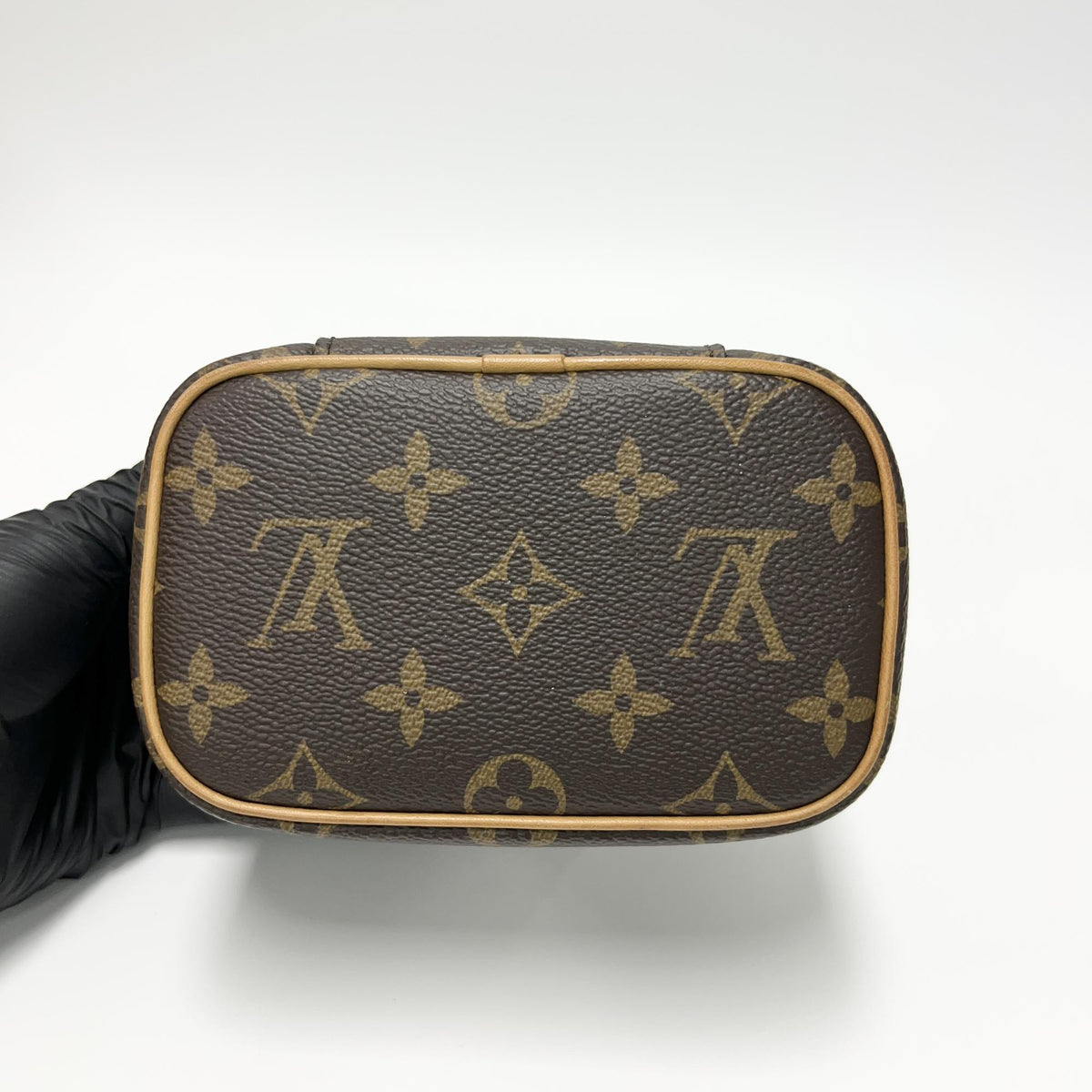 Louis Vuitton Nice Vanity Case Monogram Canvas Brown Canvas Handbag (Pre-Owned)