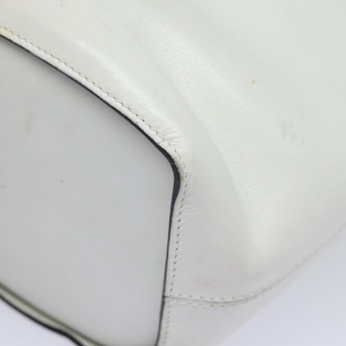 Celine Vintage Circle Logo Leather White Leather Shoulder Bag Bag (Pre-Owned)