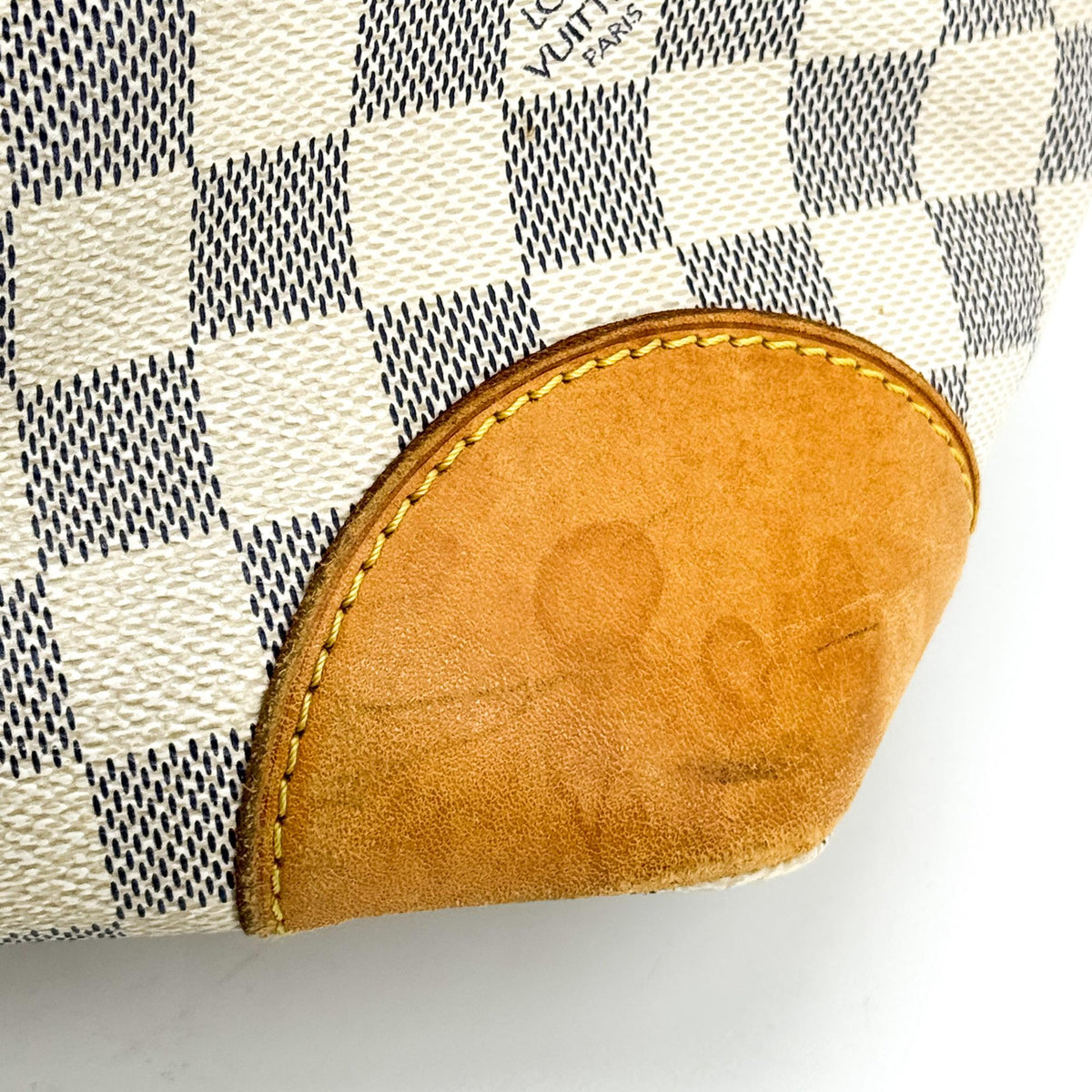 Louis Vuitton Hampstead Damier Ebene White Canvas Tote Bag Bag (Pre-Owned)
