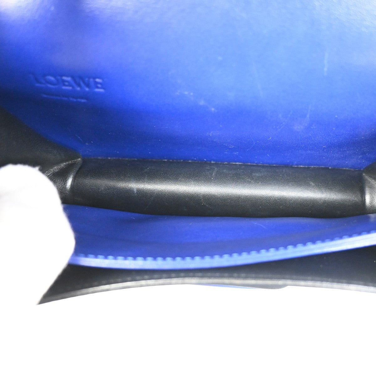 Loewe Barcelona Leather Blue Leather Shoulder Bag Bag (Pre-Owned)