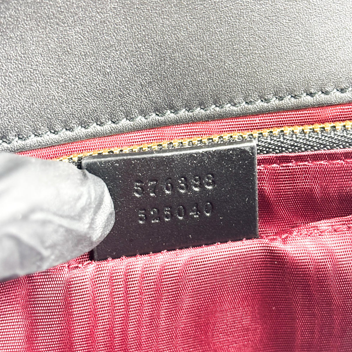 Gucci Zumi Leather Black Leather Shoulder Bag Bag (Pre-Owned)