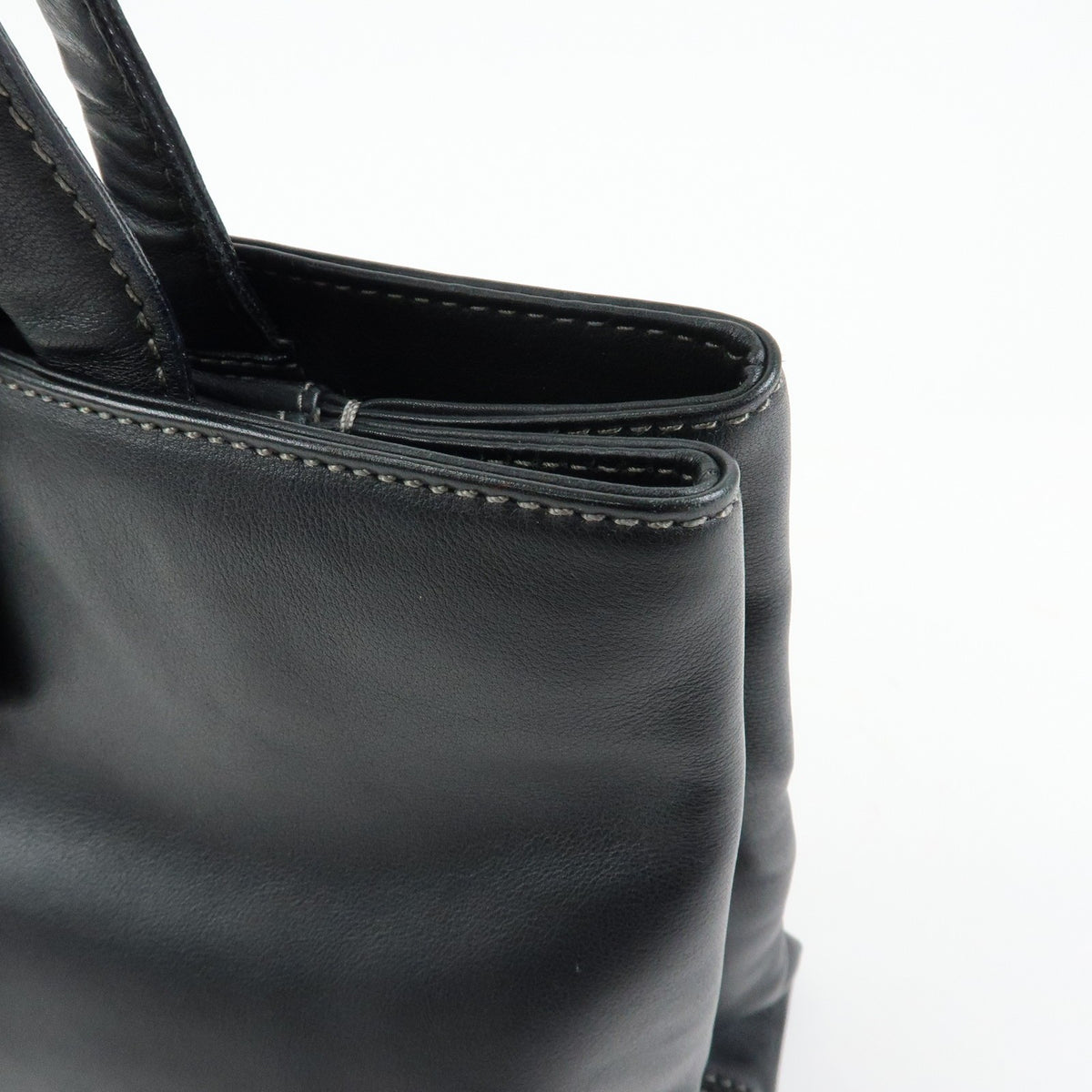 Bvlgari Tote Leather Black Leather Tote Bag Bag (Pre-Owned)