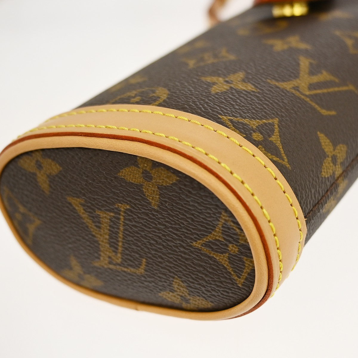 Louis Vuitton Fold Me Monogram Canvas Brown Canvas Clutche & Pouche Bag (Pre-Owned)