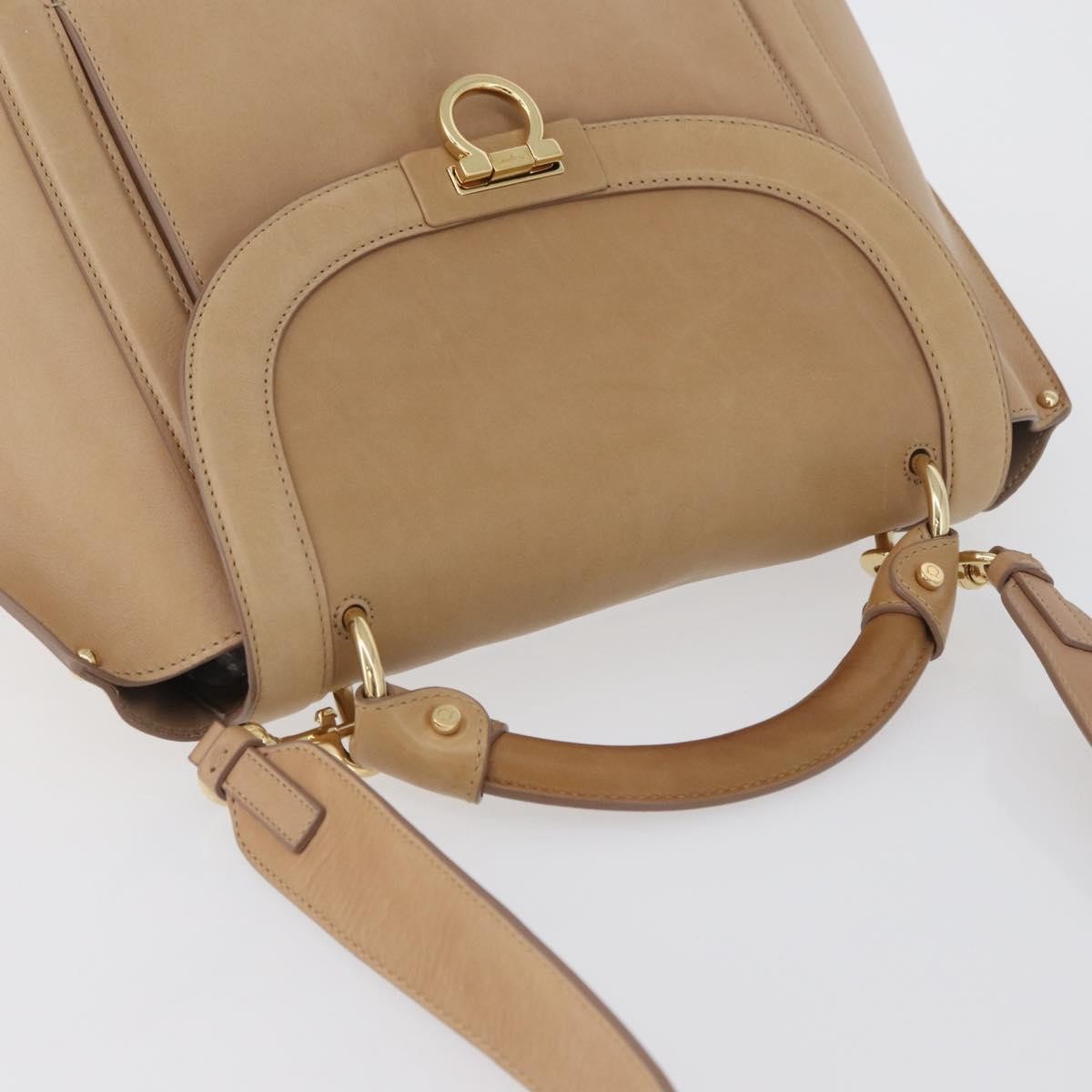 Salvatore Ferragamo Suzanna Satchel Smooth Leather Beige Leather Handbag (Pre-Owned)