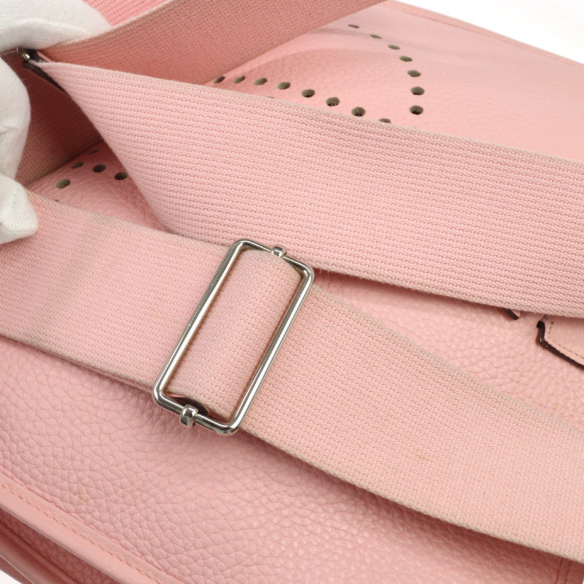 Hermes Evelyne Bag Gen Iii Clemence Pink Calfskin Shoulder Bag Bag (Pre-Owned)