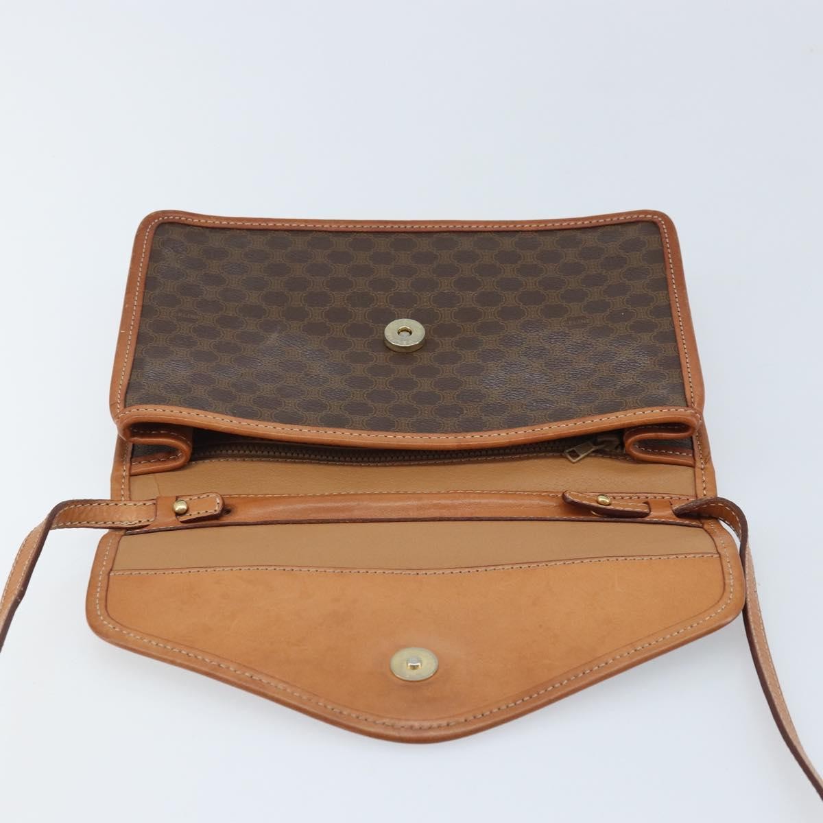 Celine Vintage Macadam Circle Logo Canvas And Leather Brown Canvas Shoulder Bag Bag (Pre-Owned)
