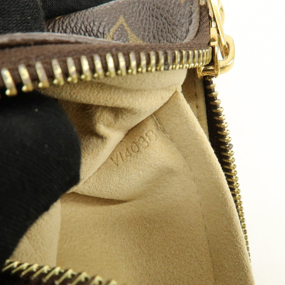 Louis Vuitton Milla Pochette Monogram Canvas Brown Canvas Clutche & Pouche Bag (Pre-Owned)