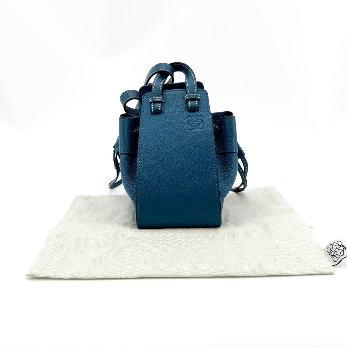 Loewe Hammock Leather Blue Leather Handbag (Pre-Owned)
