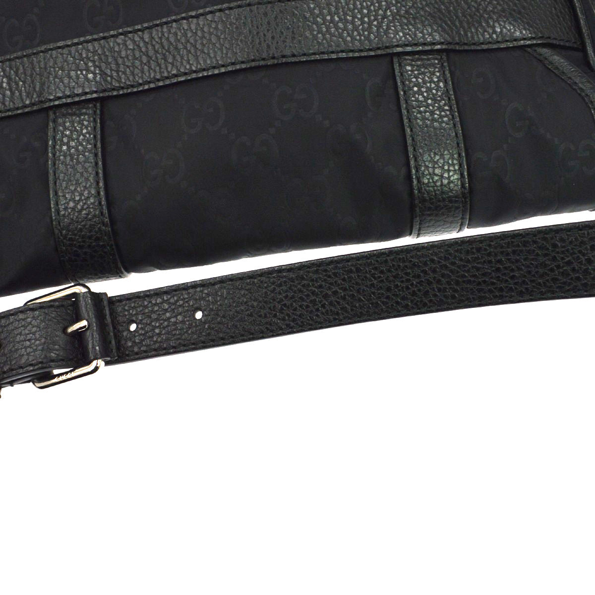Gucci Buckle Messenger Gg Canvas Black Canvas Handbag (Pre-Owned)
