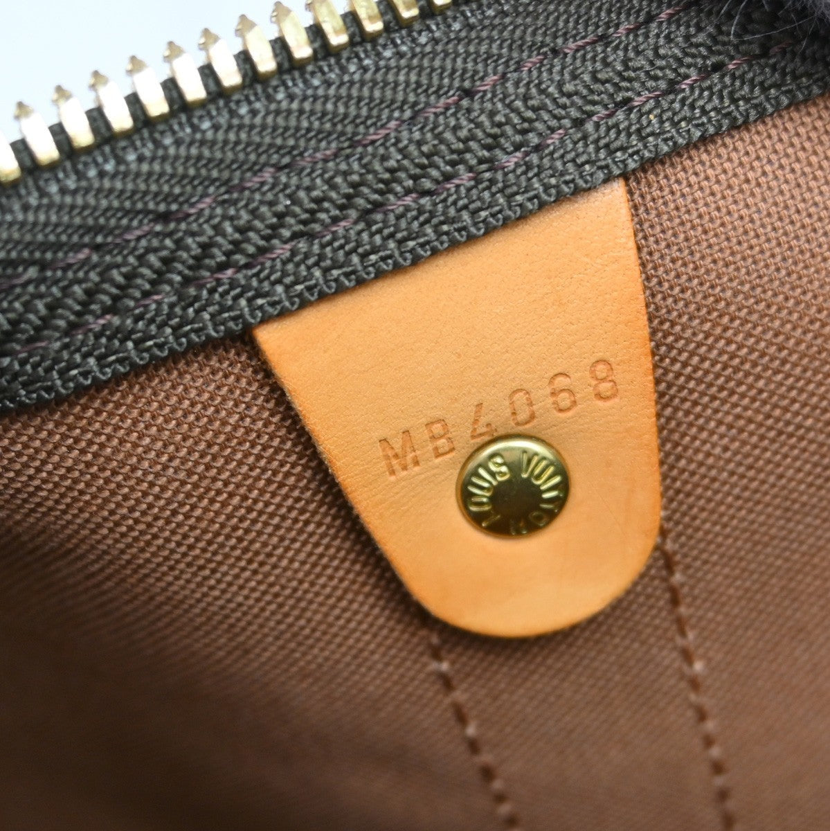 Louis Vuitton Keepall Monogram Canvas Brown Canvas Travel Bag Bag (Pre-Owned)