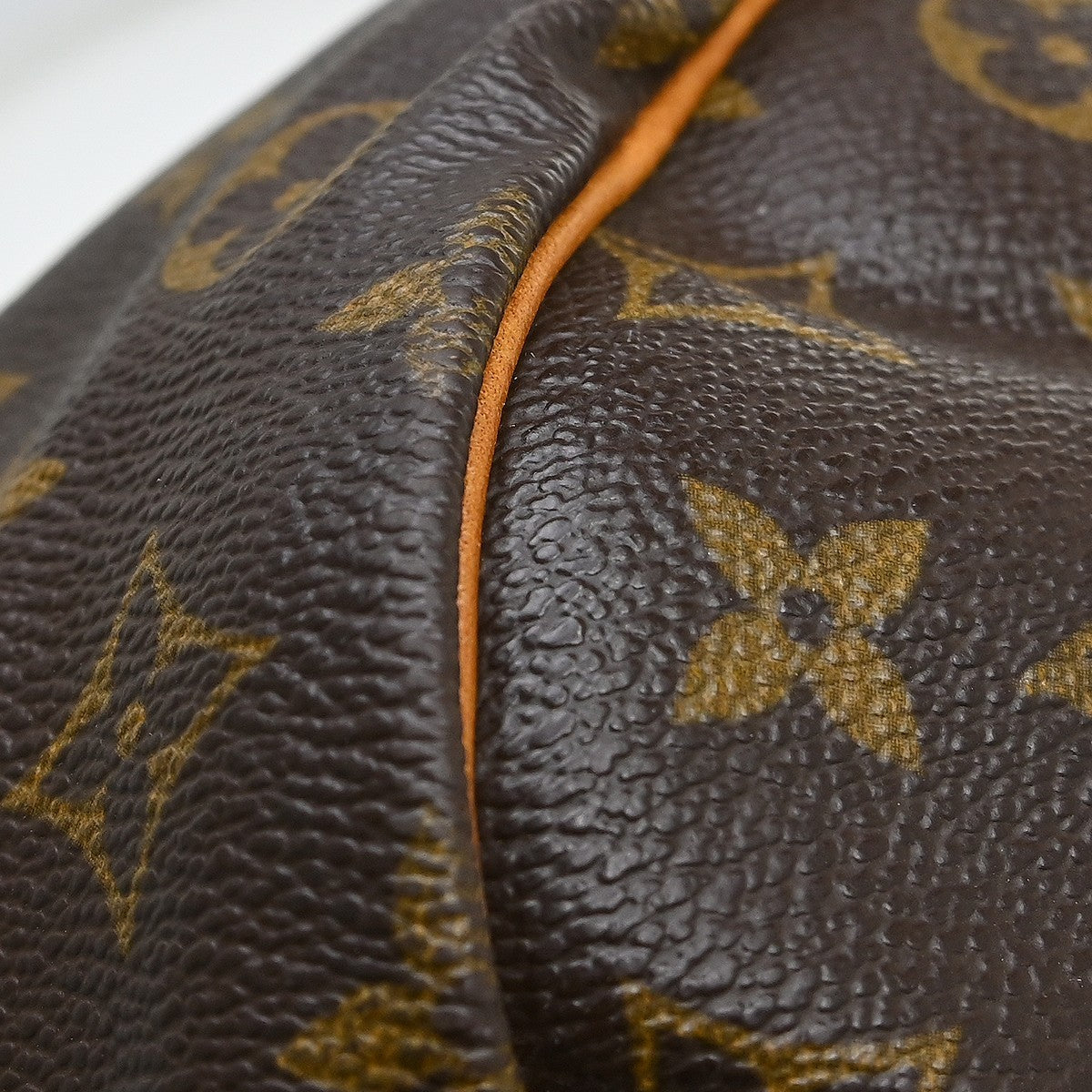 Louis Vuitton Saumur Monogram Canvas Brown Canvas Handbag (Pre-Owned)