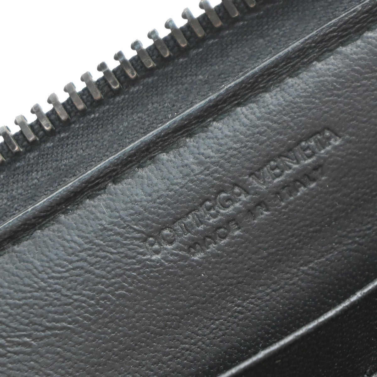 Bottega Veneta Intrecciato Long Zip Leather Black Leather Wallets Accessory (Pre-Owned)