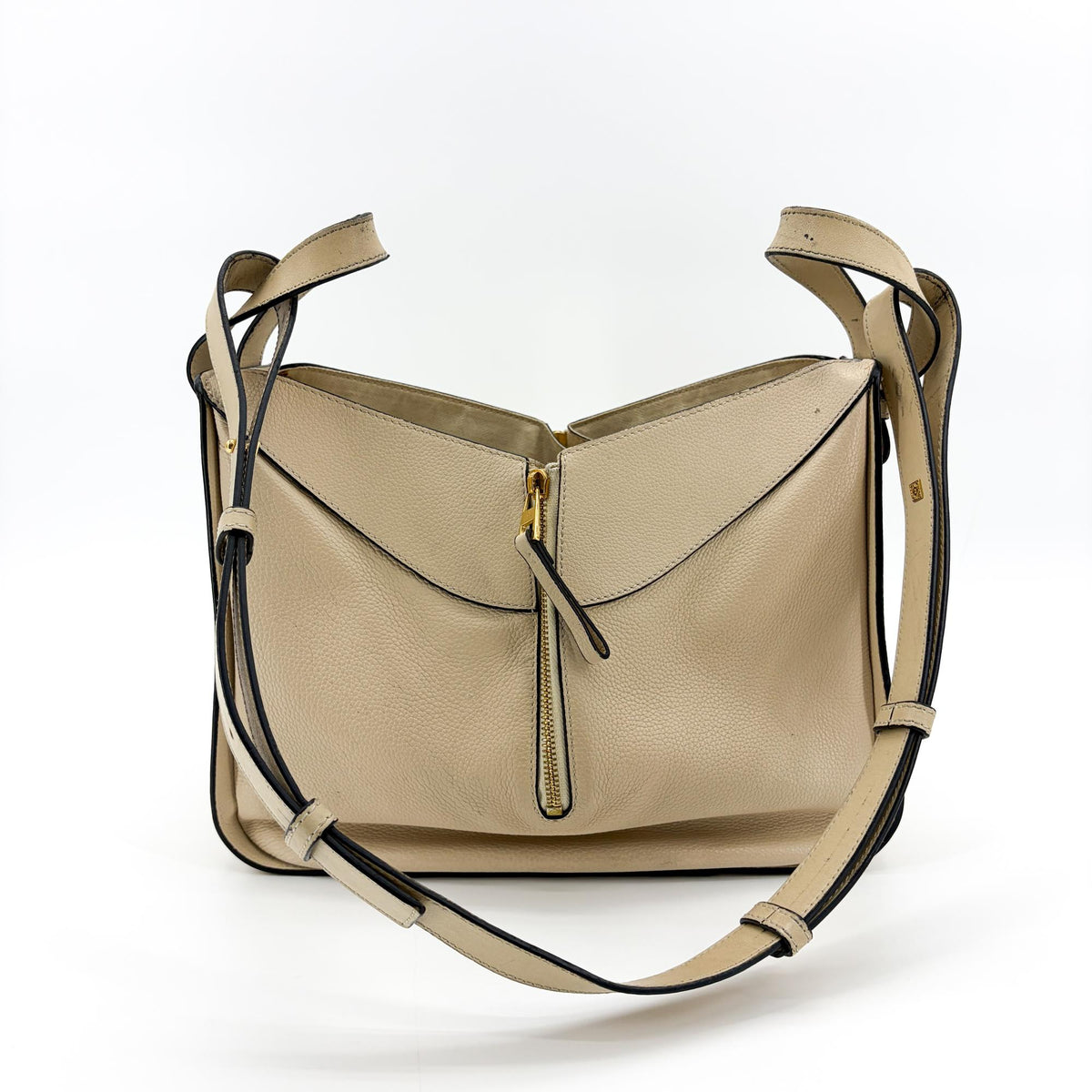 Loewe Hammock Leather Beige Calfskin Handbag (Pre-Owned)