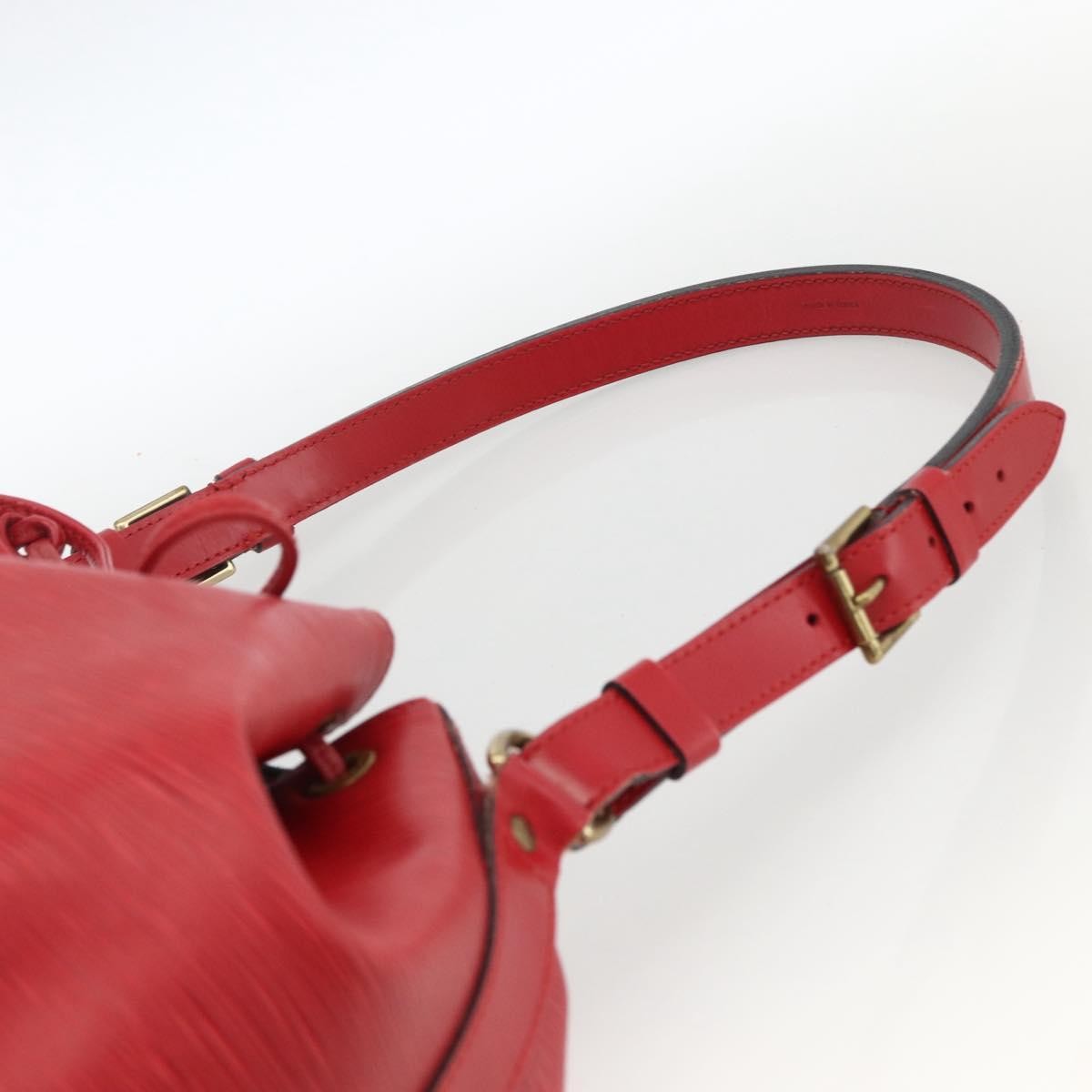 Louis Vuitton Noe Epi Leather Red Leather Shoulder Bag Bag (Pre-Owned)
